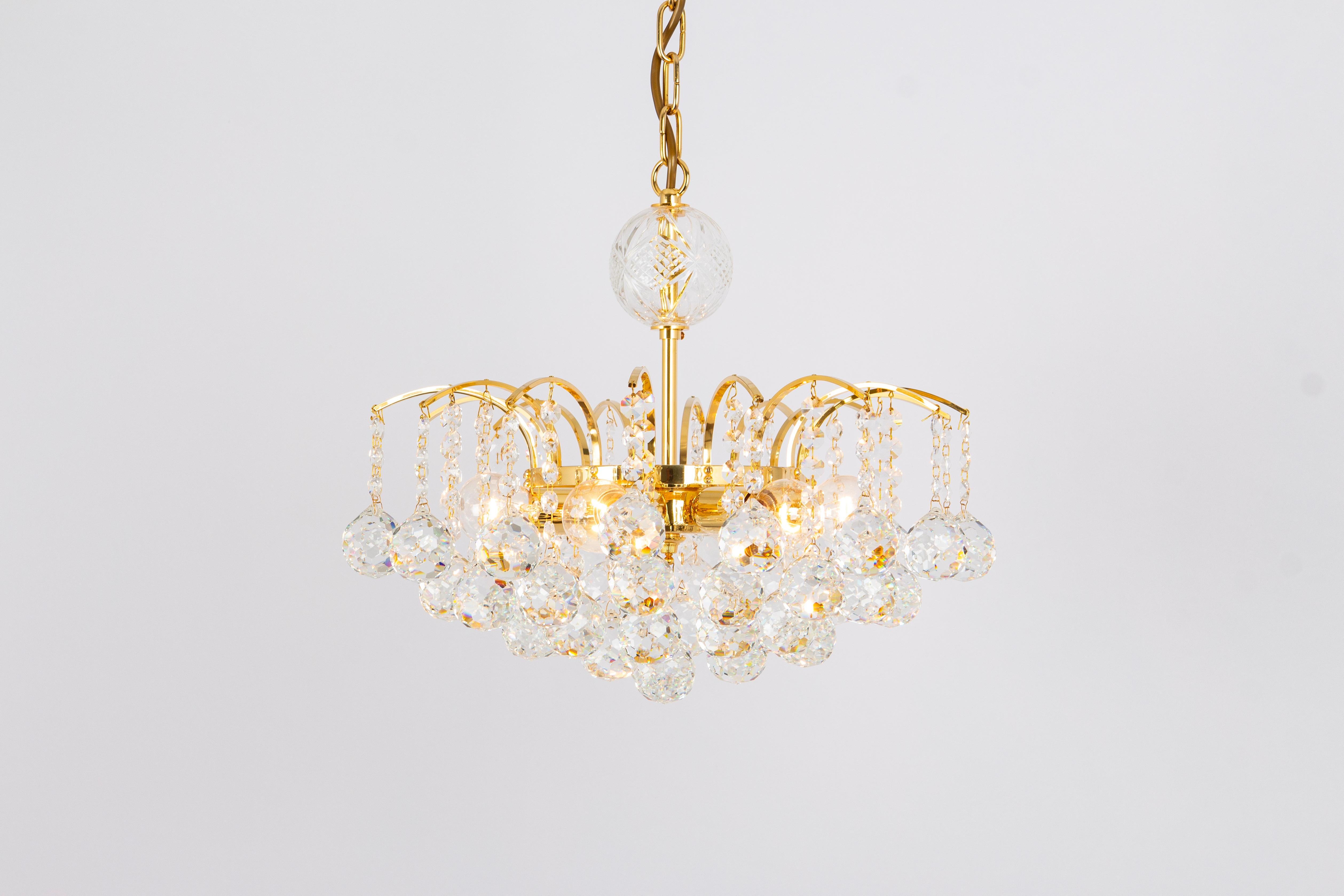 Beautiful Petite Christoph Palme Chandelier Midcentury Crystal Balls, 1970s For Sale 1