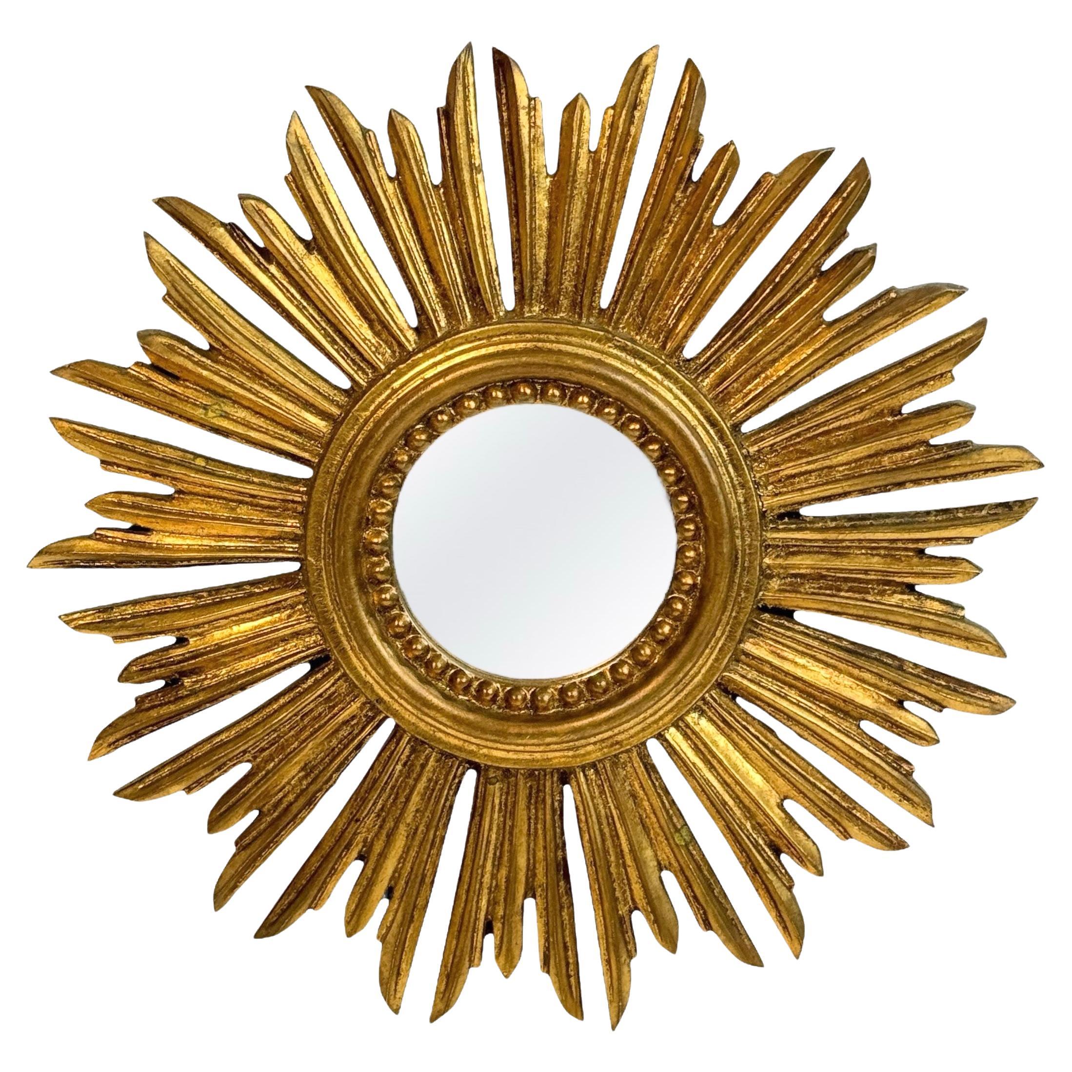 Schöner Petite Starburst Sunburst Vergoldeter Holzspiegel, Deutschland ca. 1950er Jahre