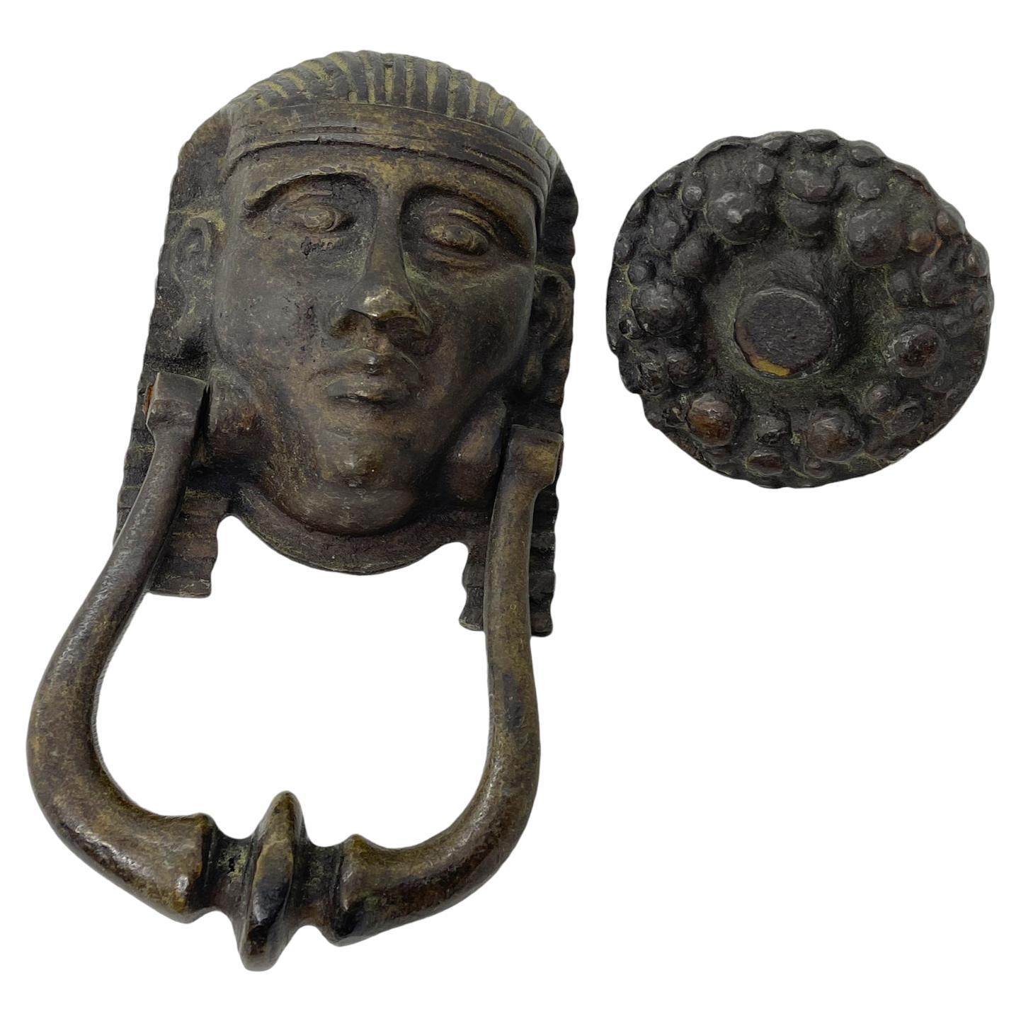 Magnifique nœud de porte à tête de pharaon, bronze, Allemagne, 19ème siècle en vente