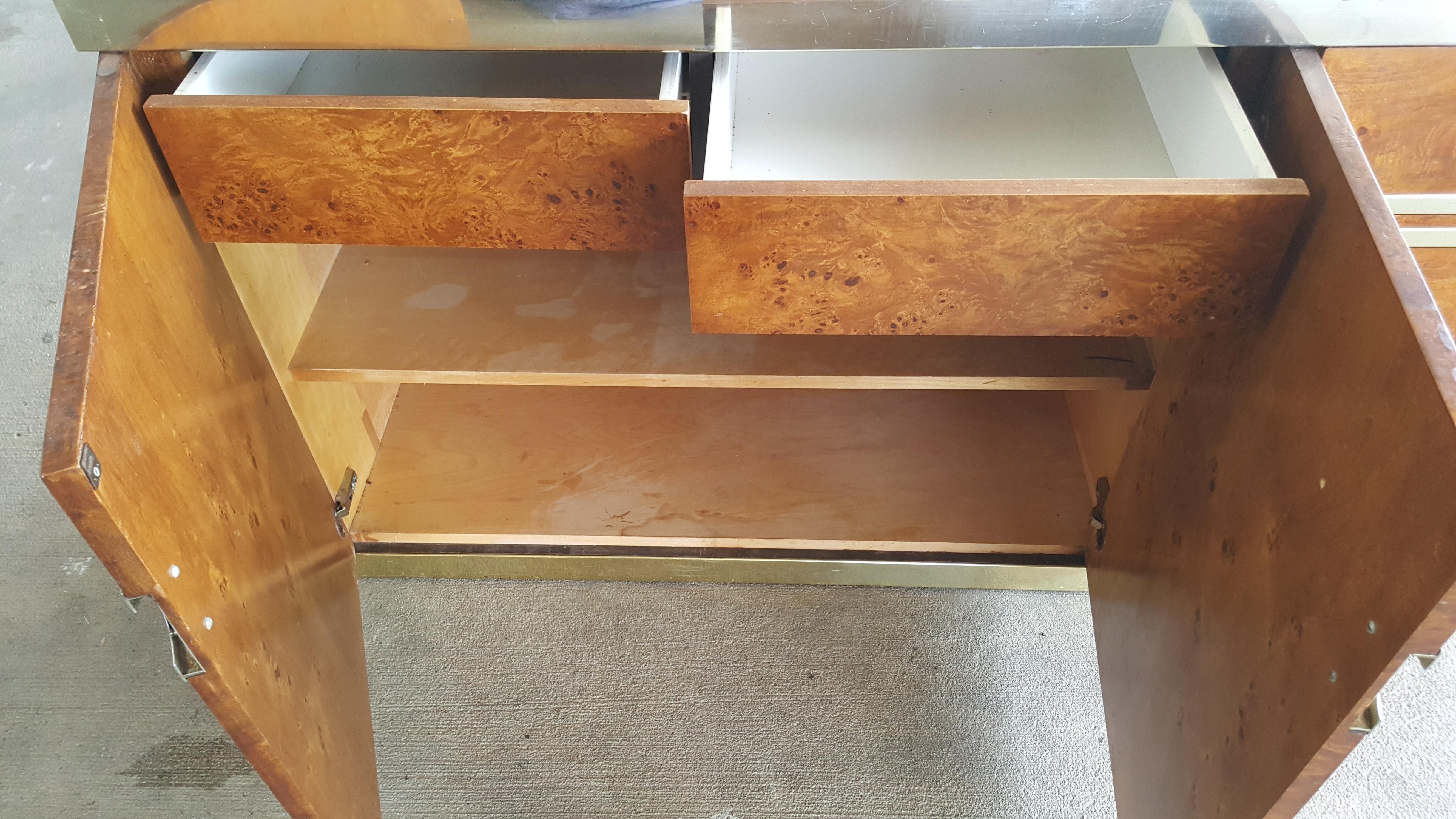 Beautiful Pierre Cardin Burl and Brass Buffet In Good Condition For Sale In Houston, TX