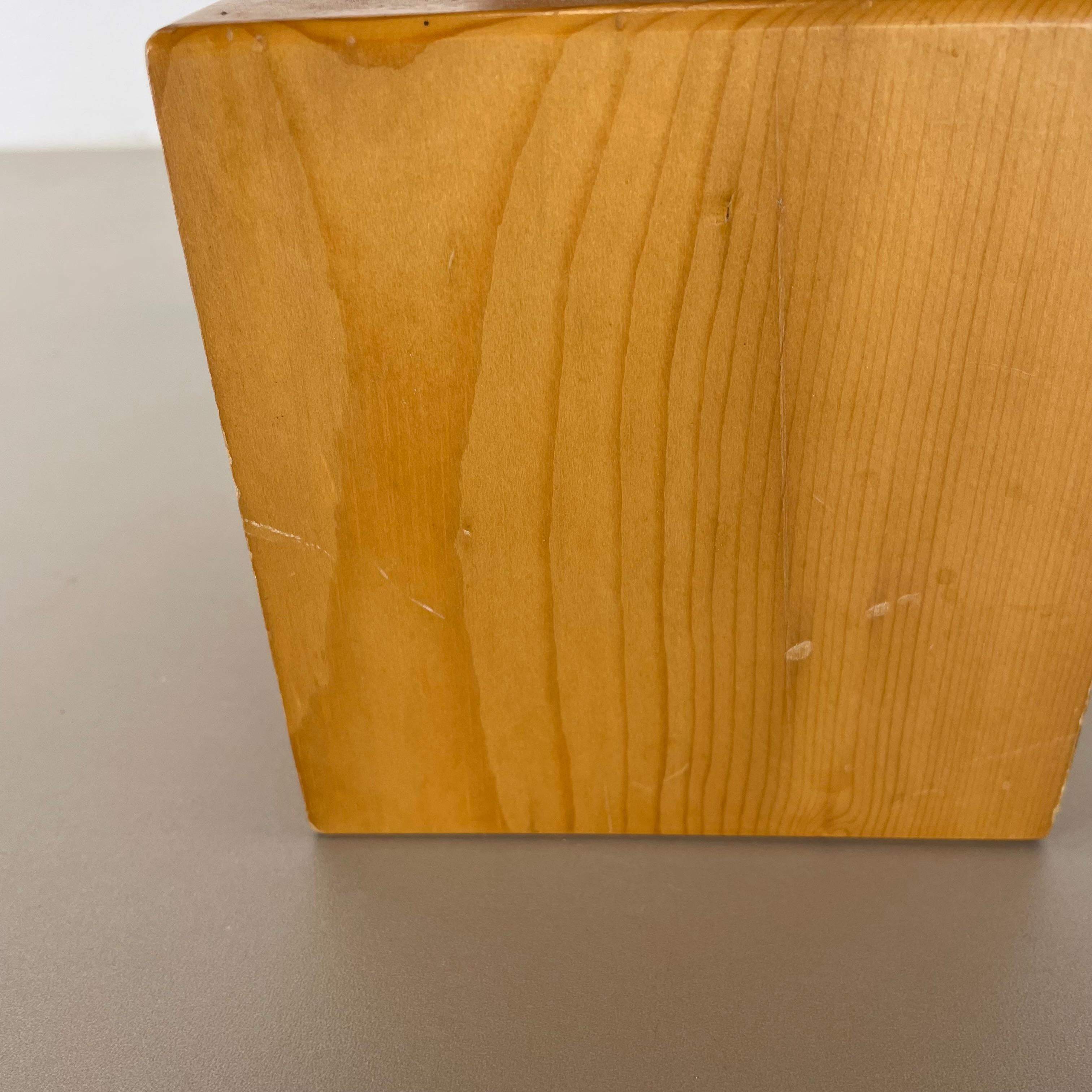 beautiful Pierre CHAPO Style solid pine wood CUBIC table light, Sweden 1970s For Sale 4