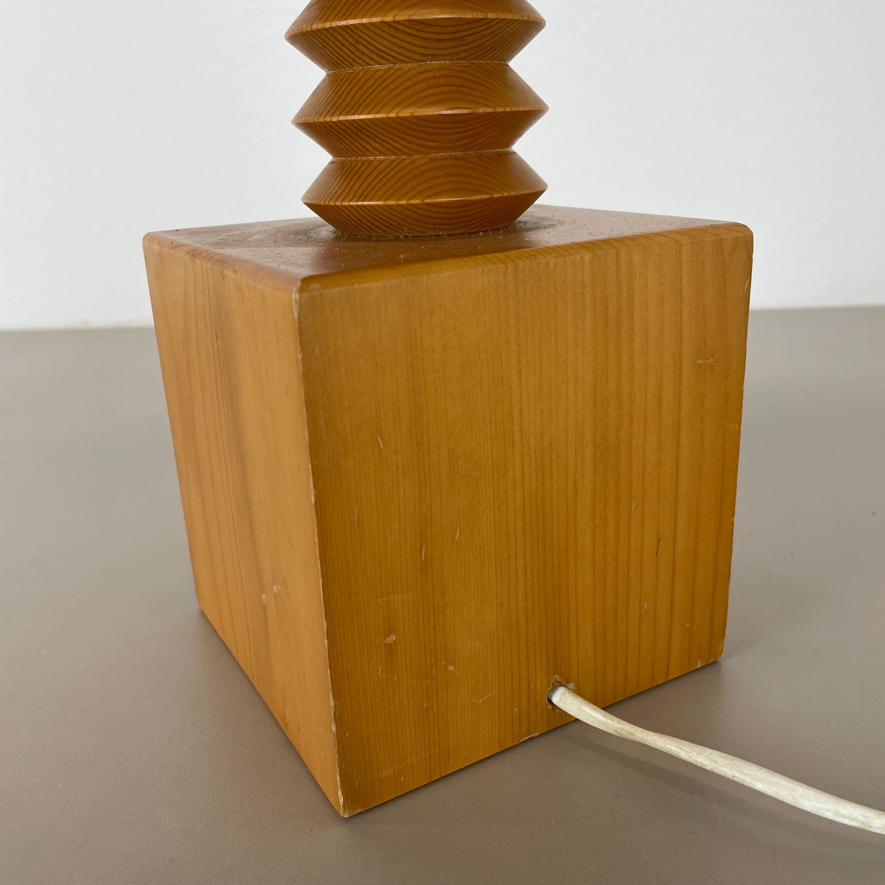 beautiful Pierre CHAPO Style solid pine wood CUBIC table light, Sweden 1970s For Sale 7