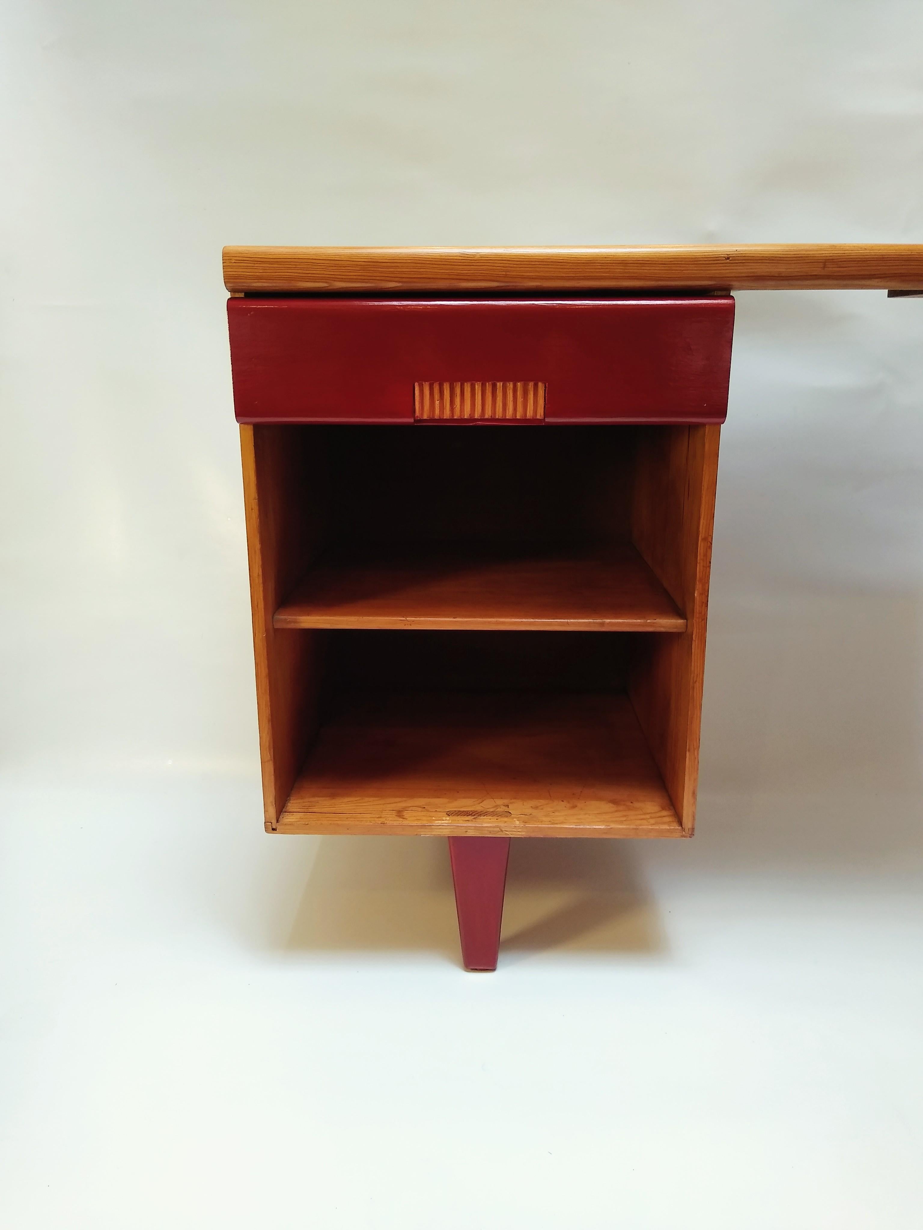 Other Beautiful pinewood compact writing desk by Michael Van Beuren for 