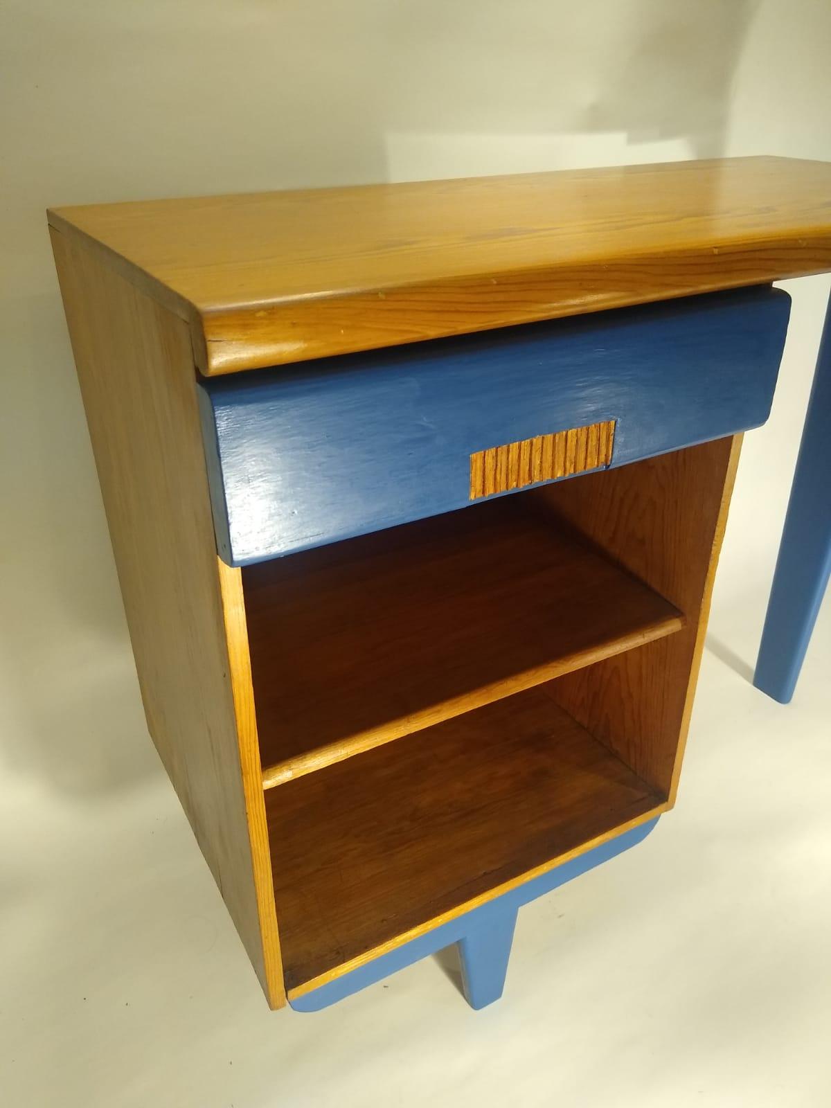 Beautiful pinewood compact writing desk by Michael Van Beuren for 