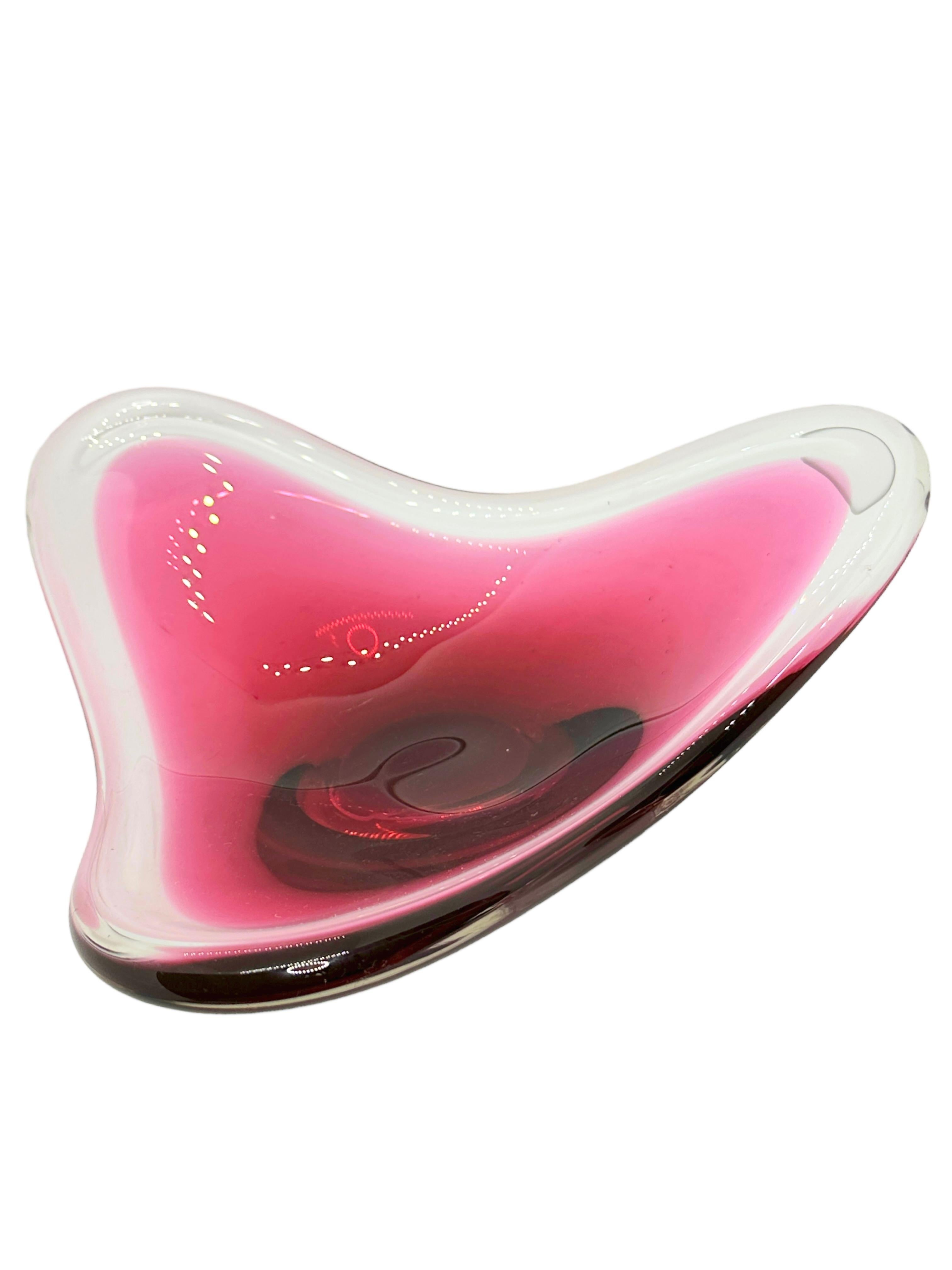 Mid-Century Modern Beautiful Pink and Clear Murano Glass Bowl Catchall Vintage, Italy, 1980s For Sale