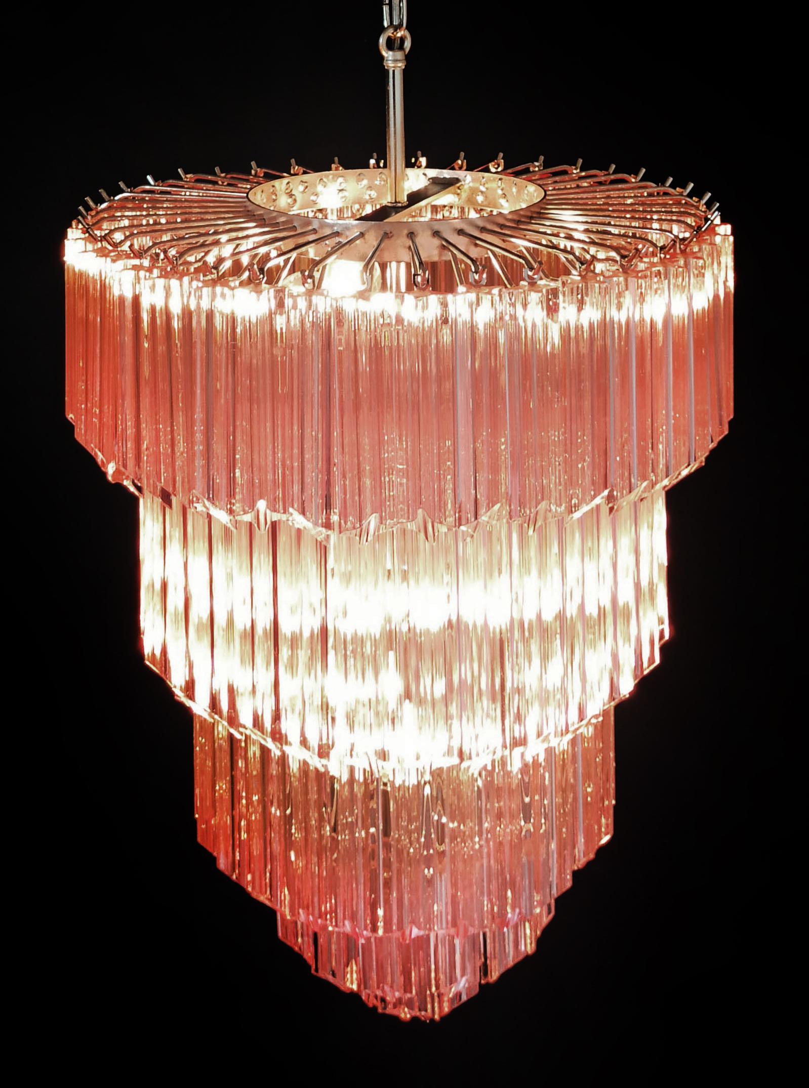 Beautiful Pink Murano glass chandelier - 112 pink quadriedri in vendita 14