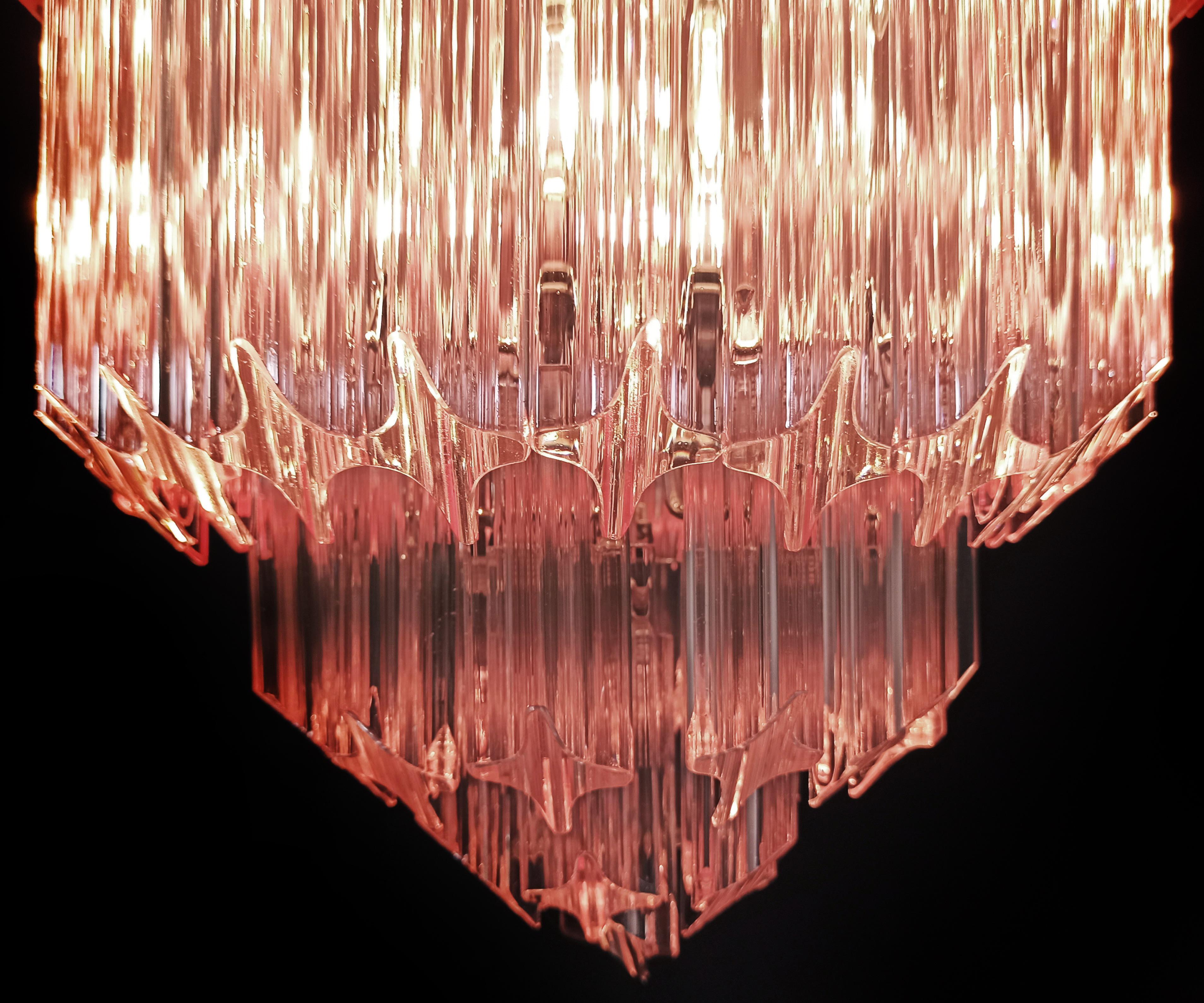 Late 20th Century Beautiful Pink Murano glass chandelier - 112 pink quadriedri For Sale
