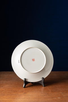 Magnifique assiette fabriquée au Japon avec deux oiseaux tropicaux dans une forêt