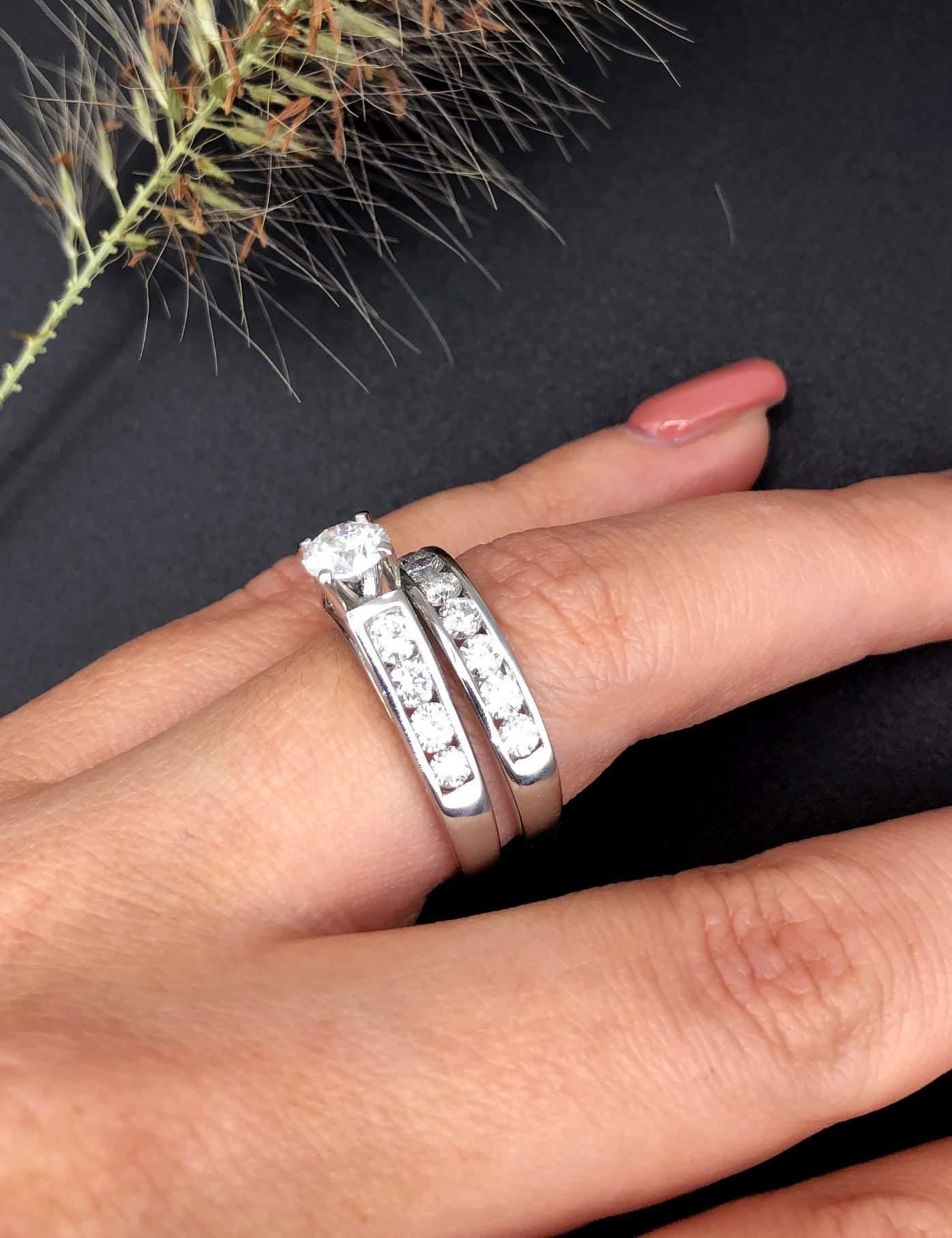 For Sale:  Beautiful Platinum Engagement-Wedding Diamond Ring-Set 1.40ct 3
