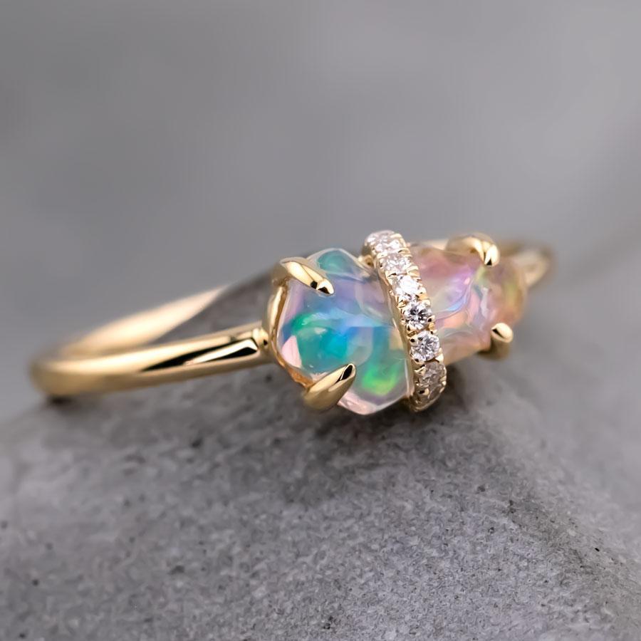 Artist Beautiful Play of Color Mexican Fire Opal Engagement Ring 18K Yellow Gold For Sale