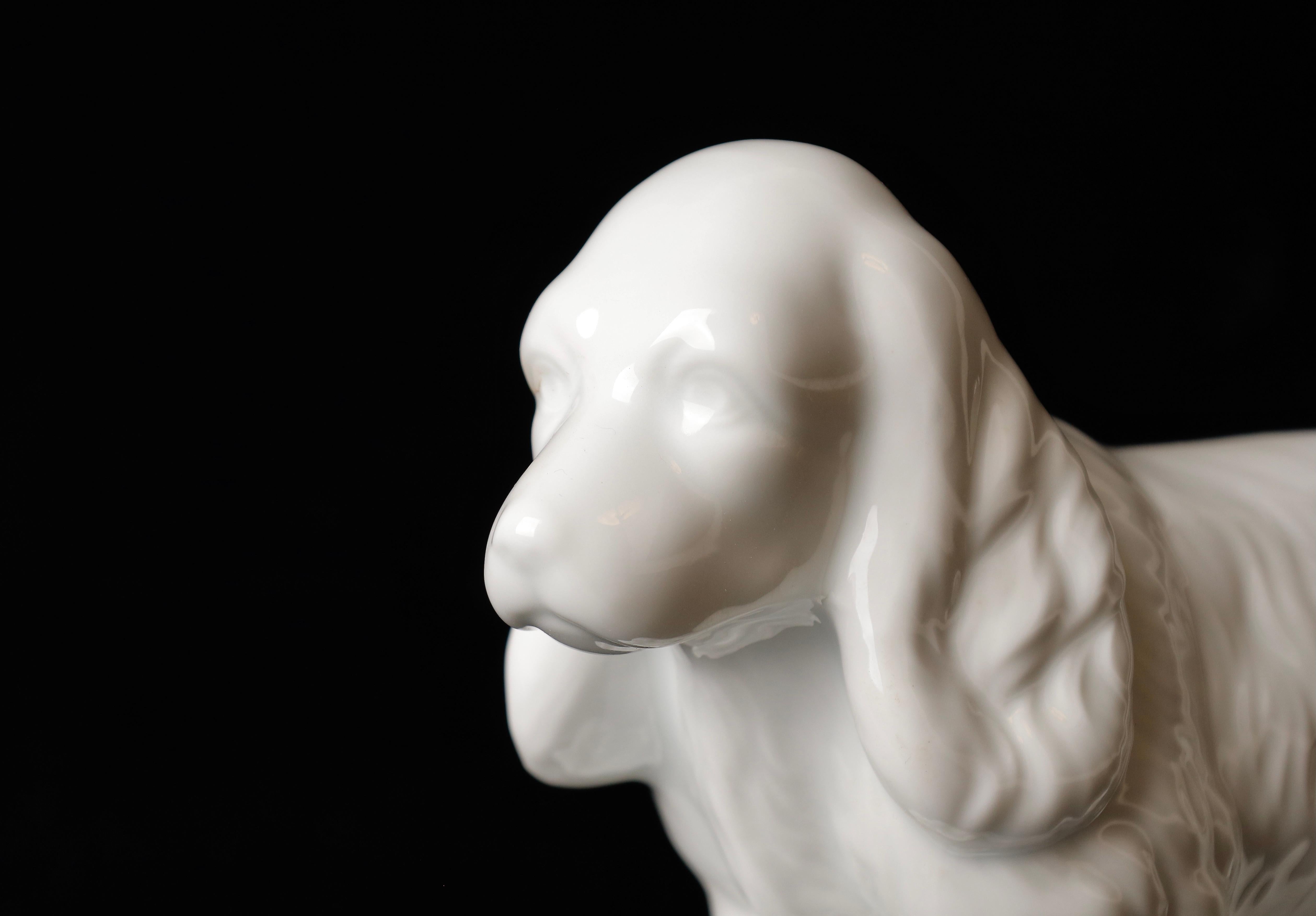 Beautiful Porcelain Dog Okimono Object by Shozan In Excellent Condition For Sale In Fukuoka, JP