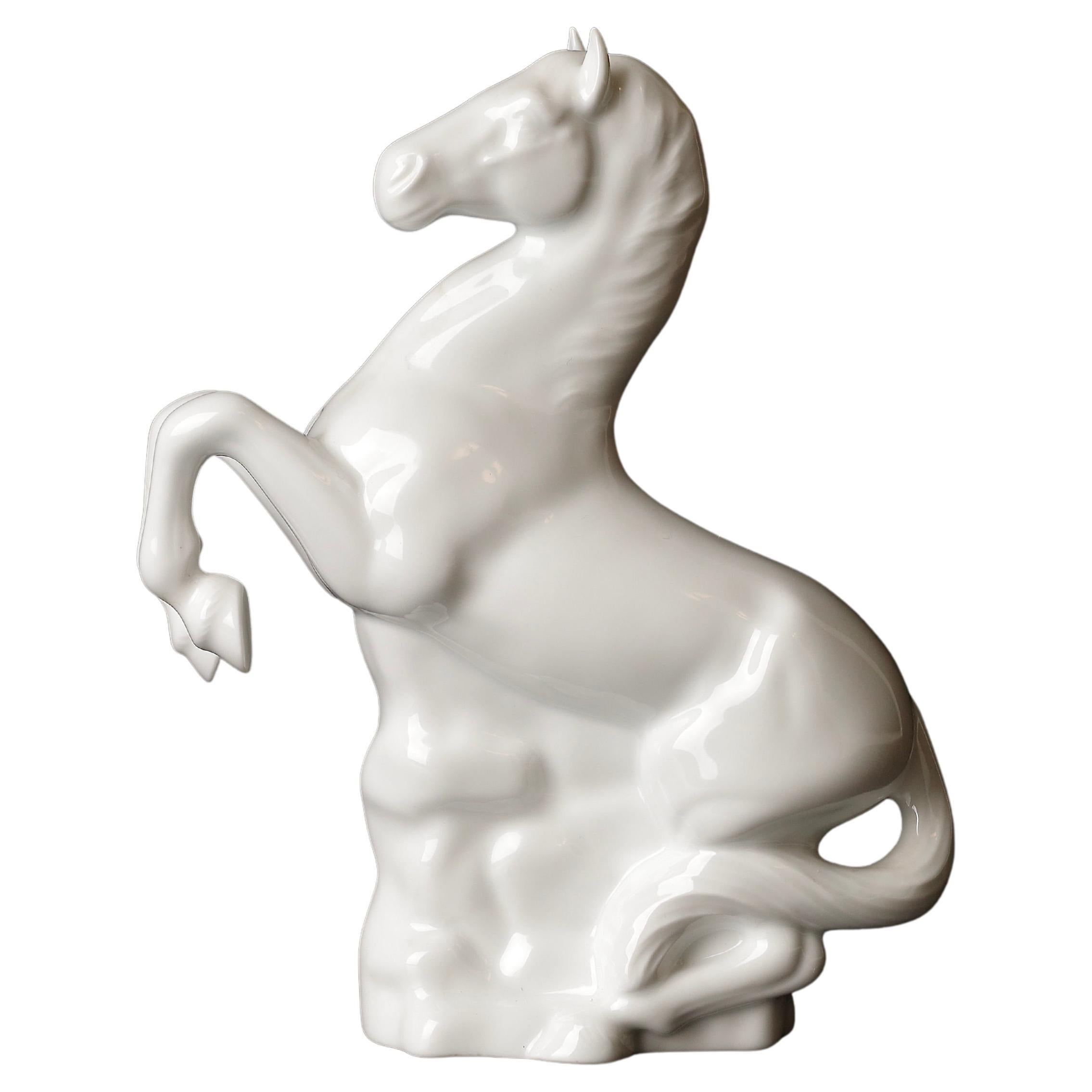 Beautiful Porcelain Horse Okimono Object by Shozan For Sale