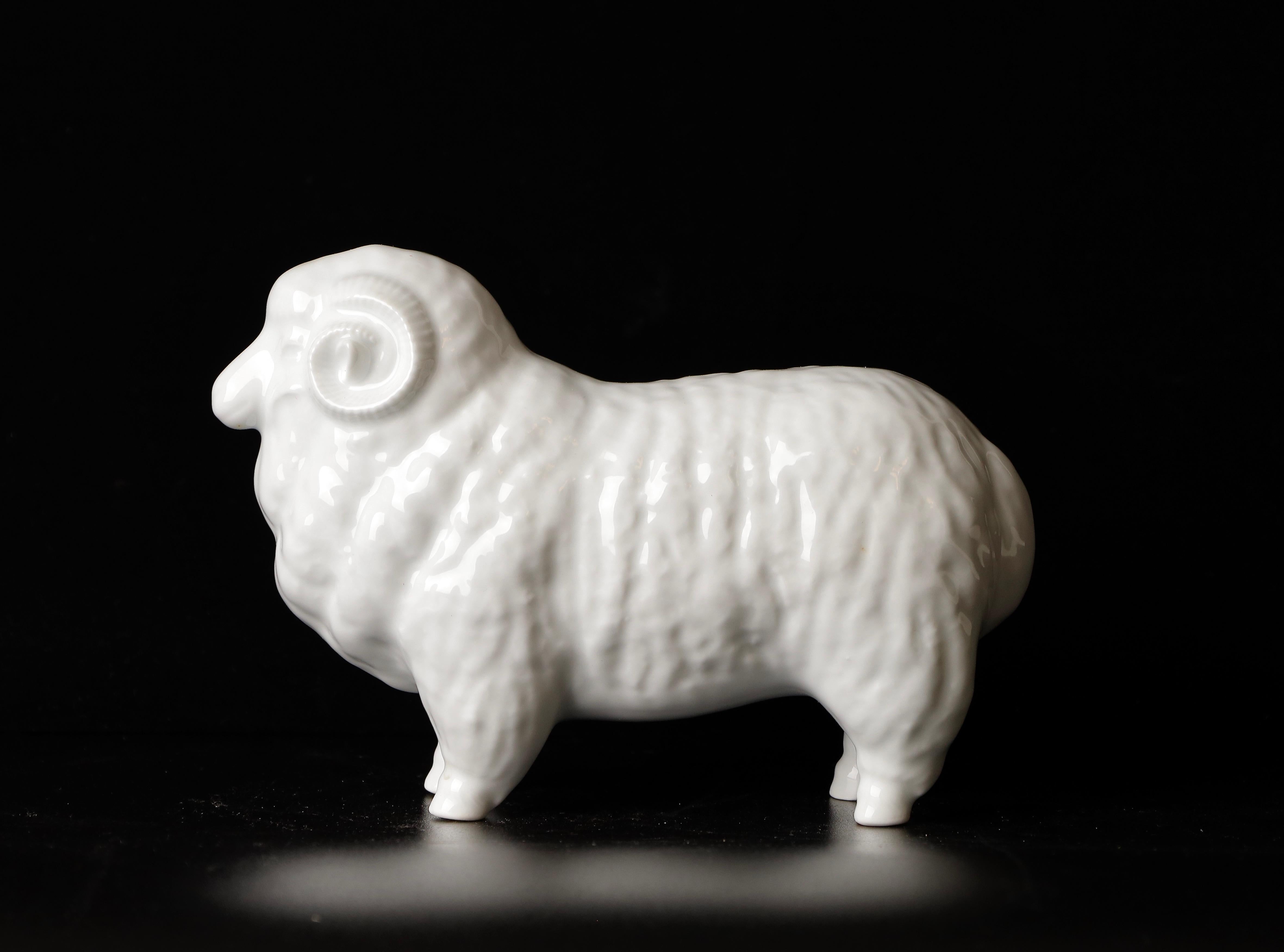 Beautiful Porcelain Sheep Okimono object by Shozan  
Very good condition
Mid-20th Century 
 
Size: 19cm x 8.5cm , H 13 cm / 7.5 x 3.3 inch, H. 5 inch 

Weight: 330g ( 0.7 lb) 


