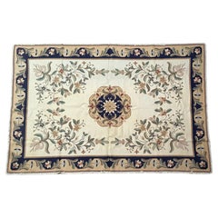 Preciosa Alfombra Portuguesa " Arraiolos " Siglo XX