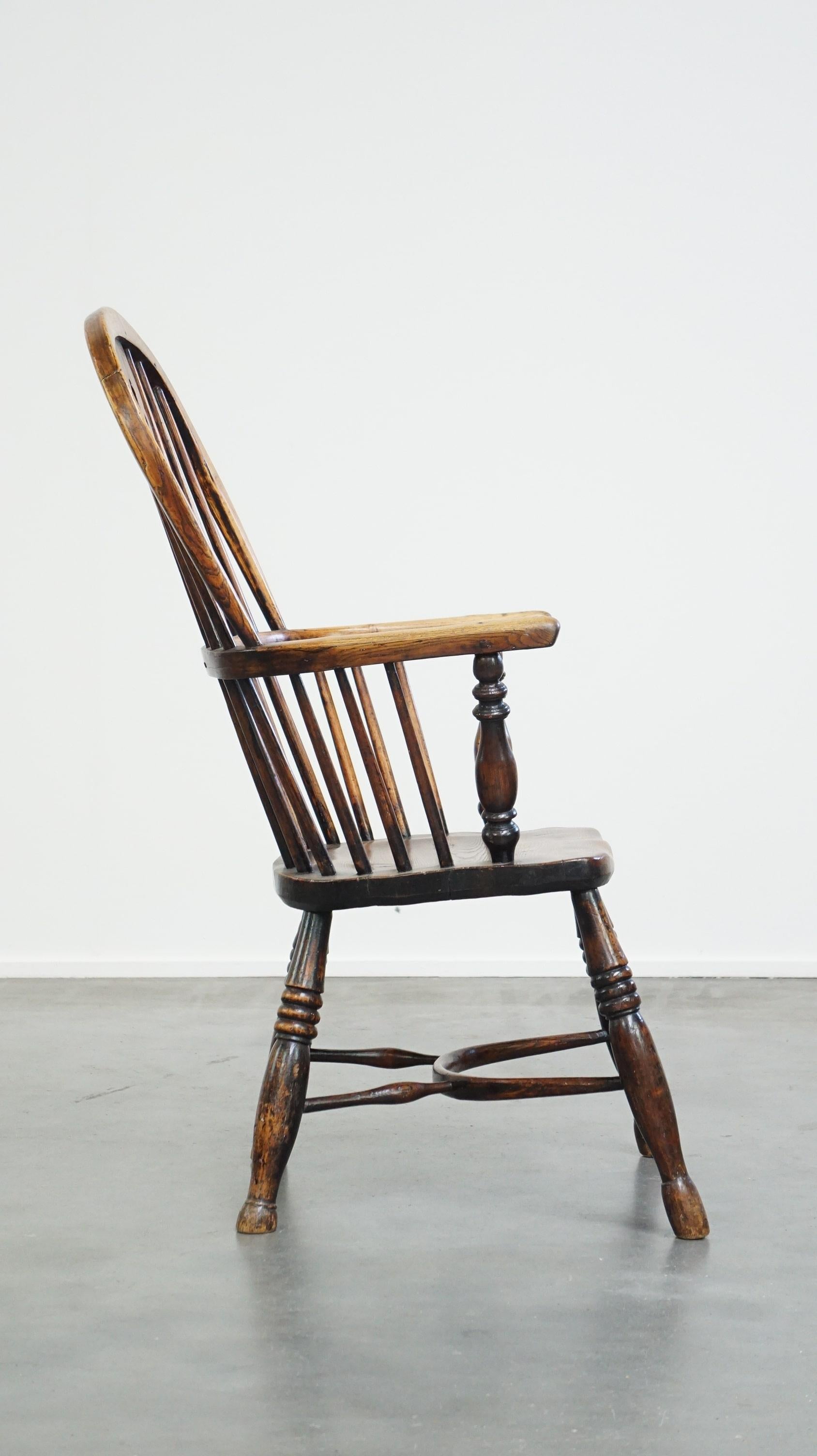 Hand-Crafted Beautiful, practical antique English highback Windsor chair with a lovely patina For Sale