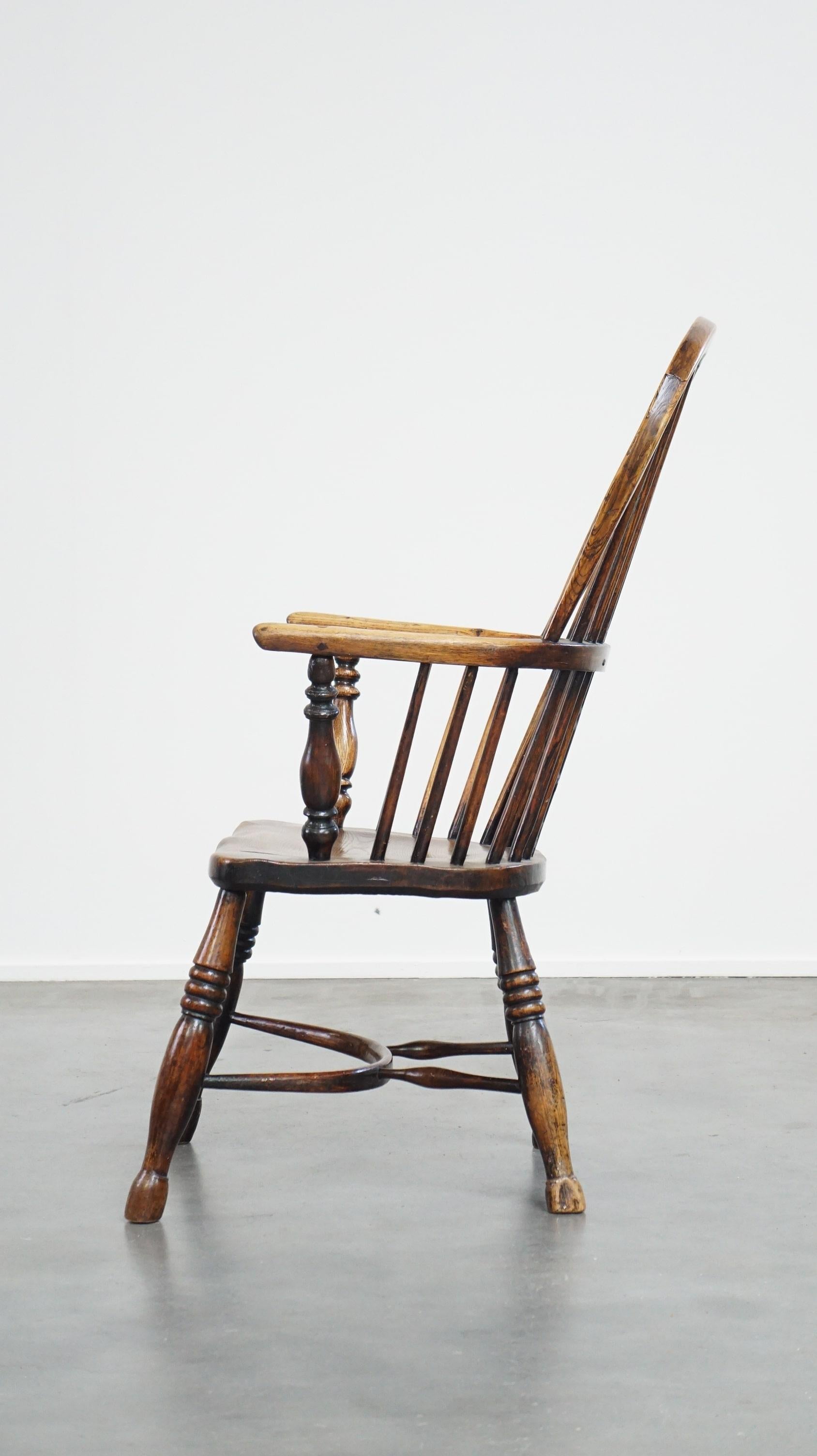 19th Century Beautiful, practical antique English highback Windsor chair with a lovely patina For Sale