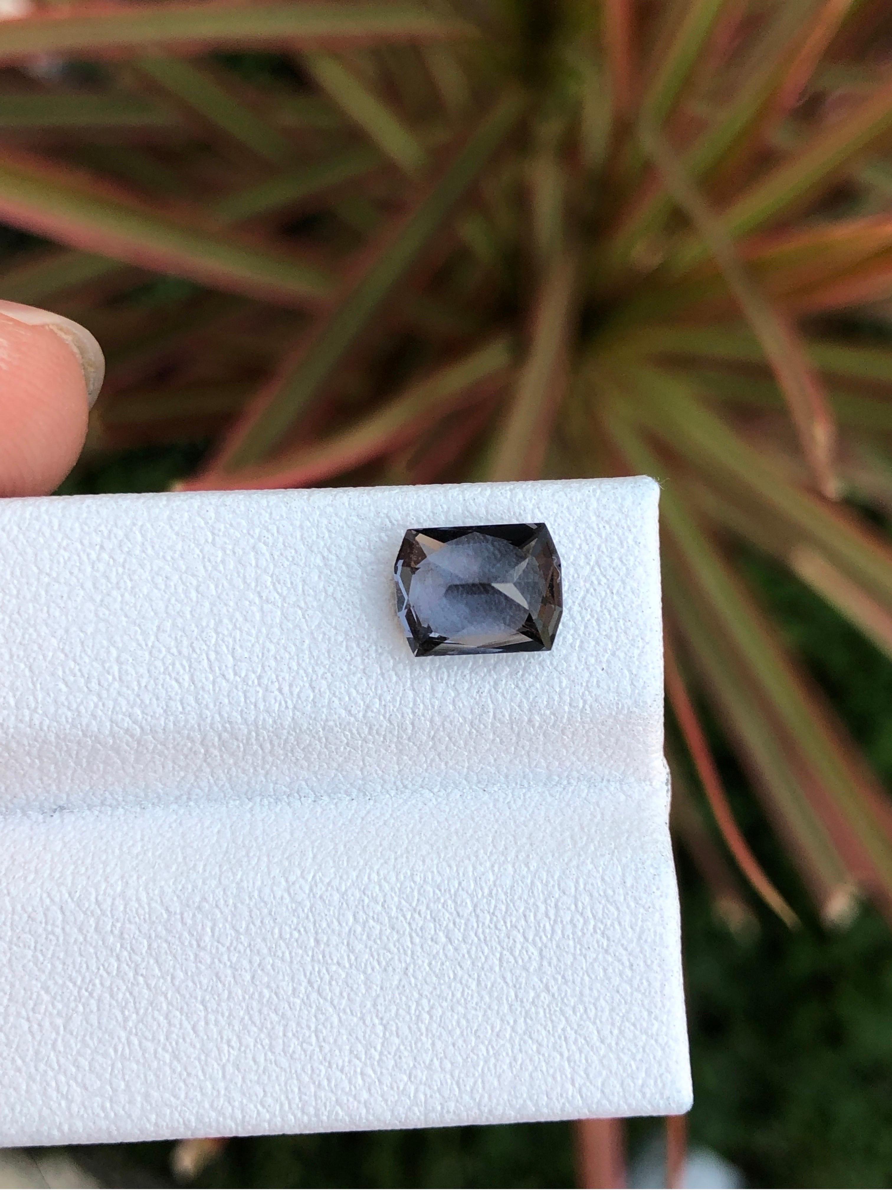 Beautiful precision cut grey spinel 2.35ct 1