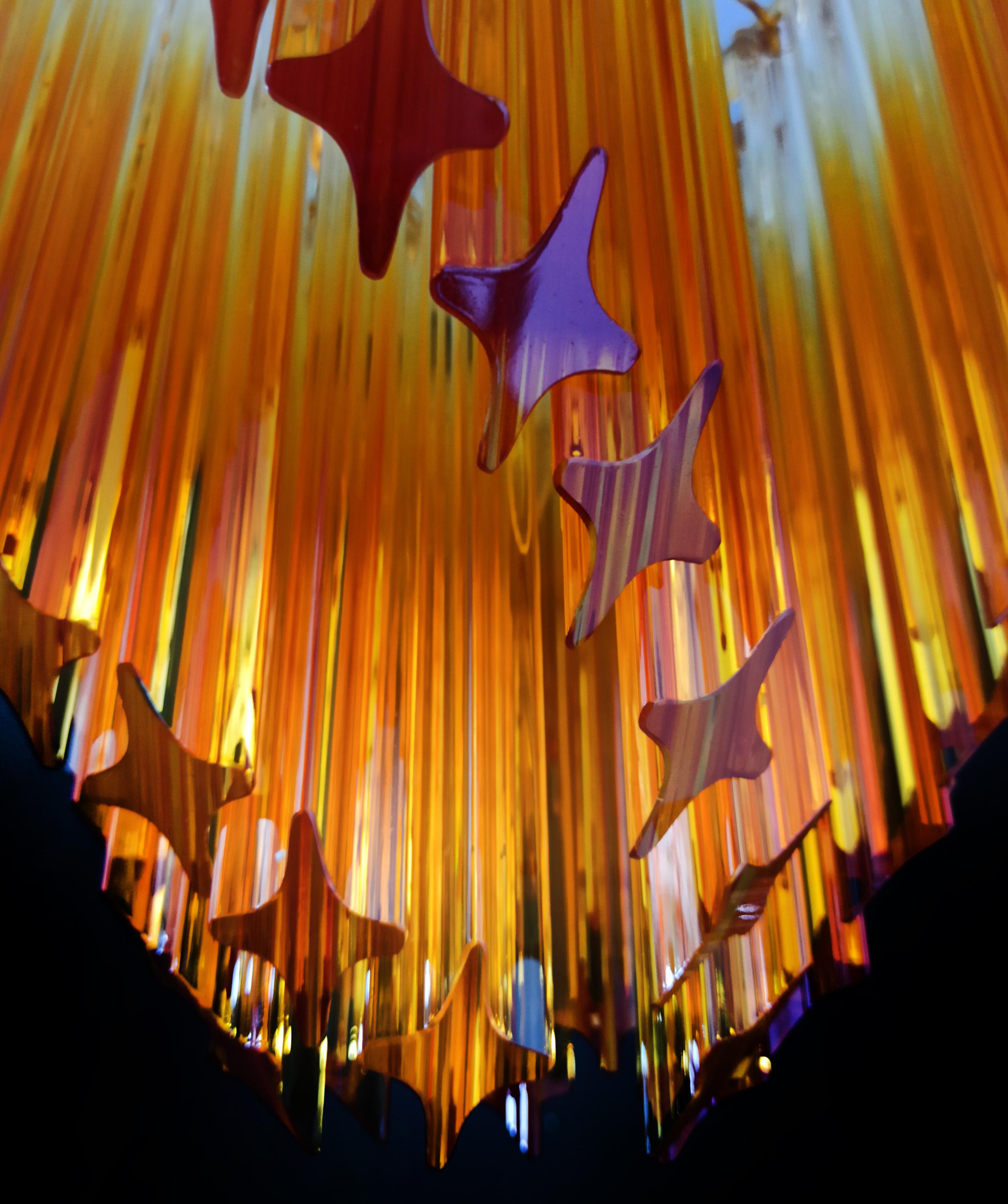 Magnifique lustre Quadriedri en verre de Murano avec prisme en ambre à 114 teintes  en vente 7