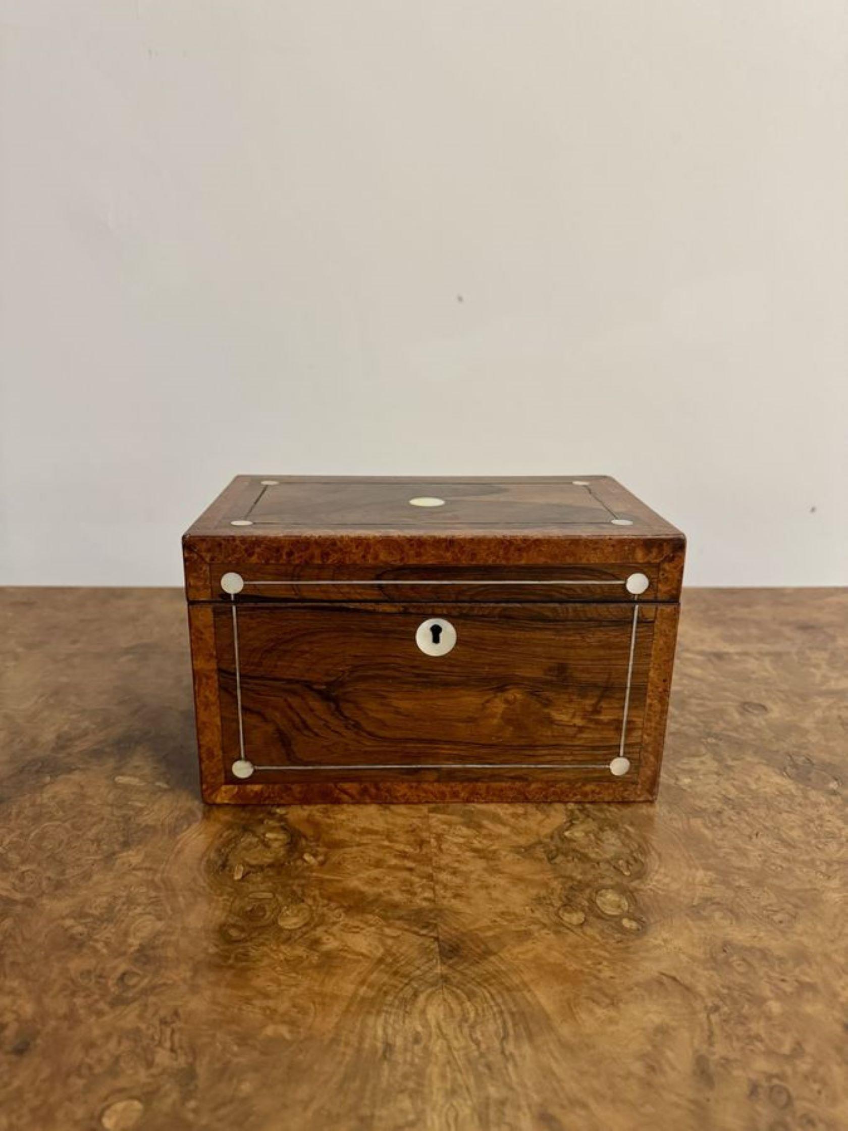 Caja de té antigua de palisandro de la Regencia de gran calidad siglo XVIII y antes en venta