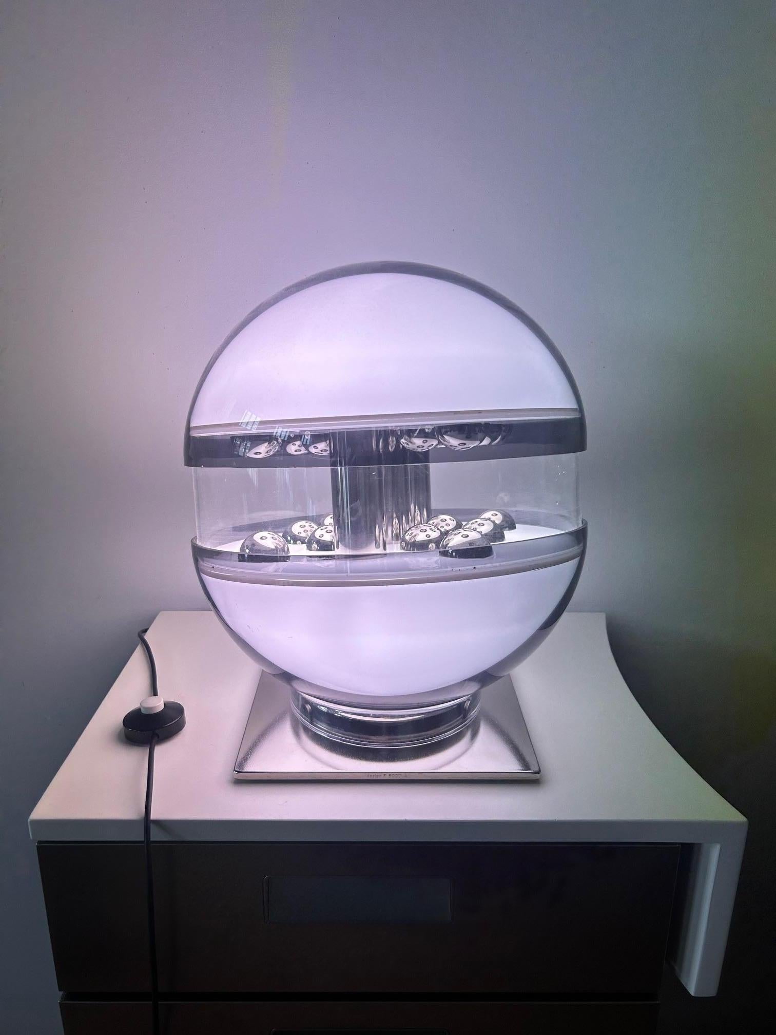 Beautiful 'Quasar' Light Sculpture by Francesco Bocola for Stilnovo, Italy, 1970 in vendita 6