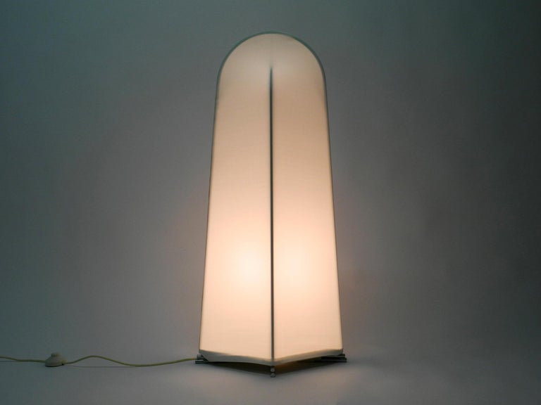 Beautiful Rare Kazuki 2 Floor Lamp by Kazuhide Takahama for Sirrah 1975 In Good Condition For Sale In München, DE
