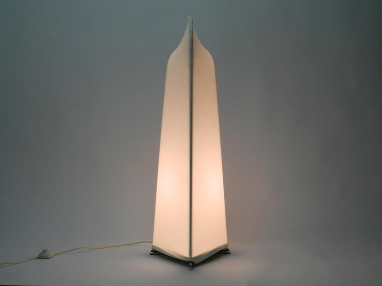 Late 20th Century Beautiful Rare Kazuki 2 Floor Lamp by Kazuhide Takahama for Sirrah 1975 For Sale