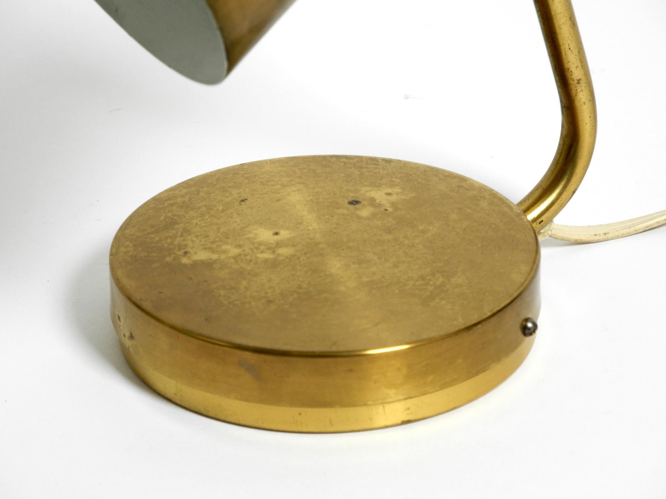 Beautiful rare Mid Century Modern brass table lamp  For Sale 2