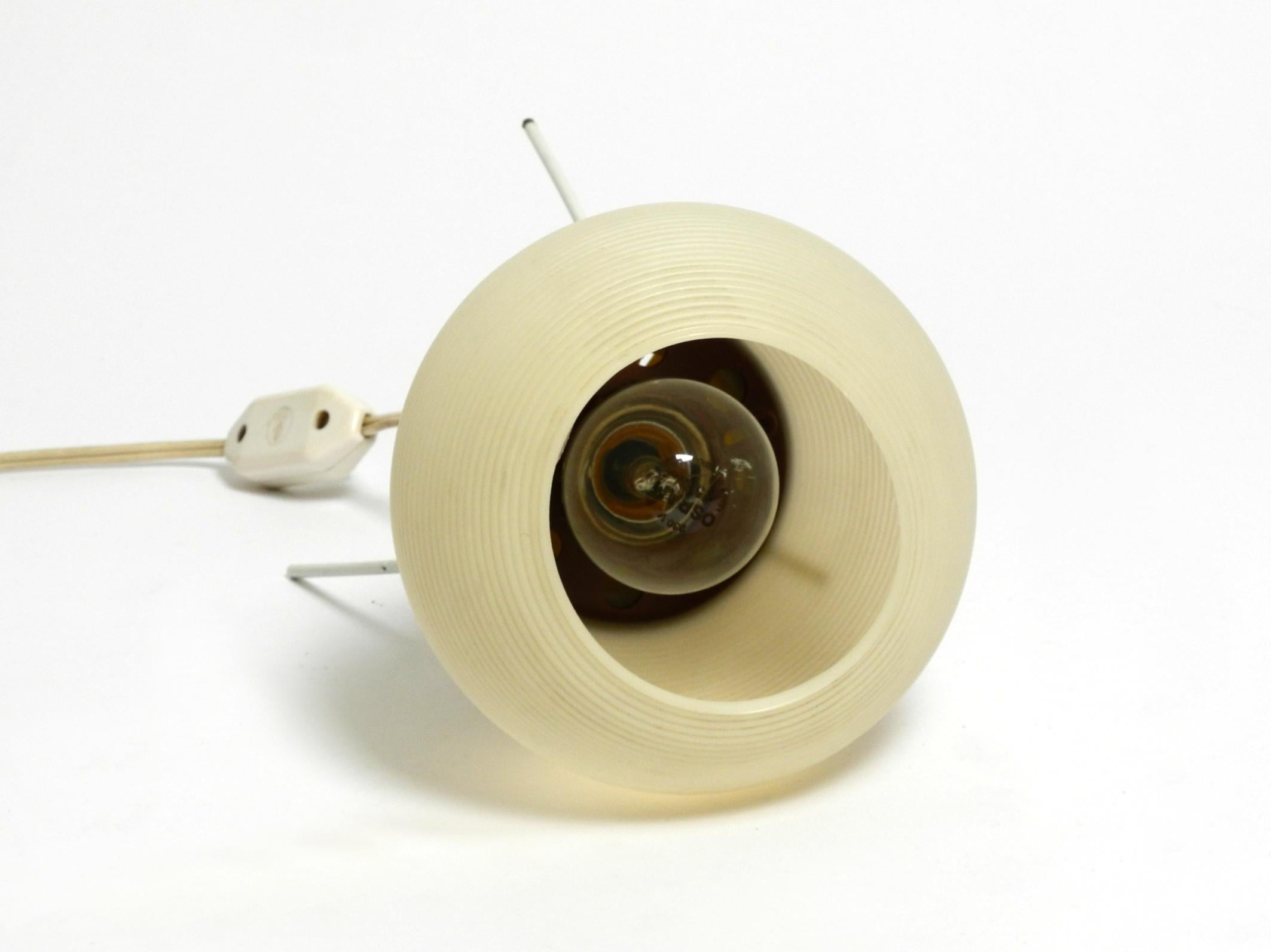 Schöne, seltene, moderne Rotaflex-Dreibein-Tischlampe, Mid-Century Modern im Angebot 8