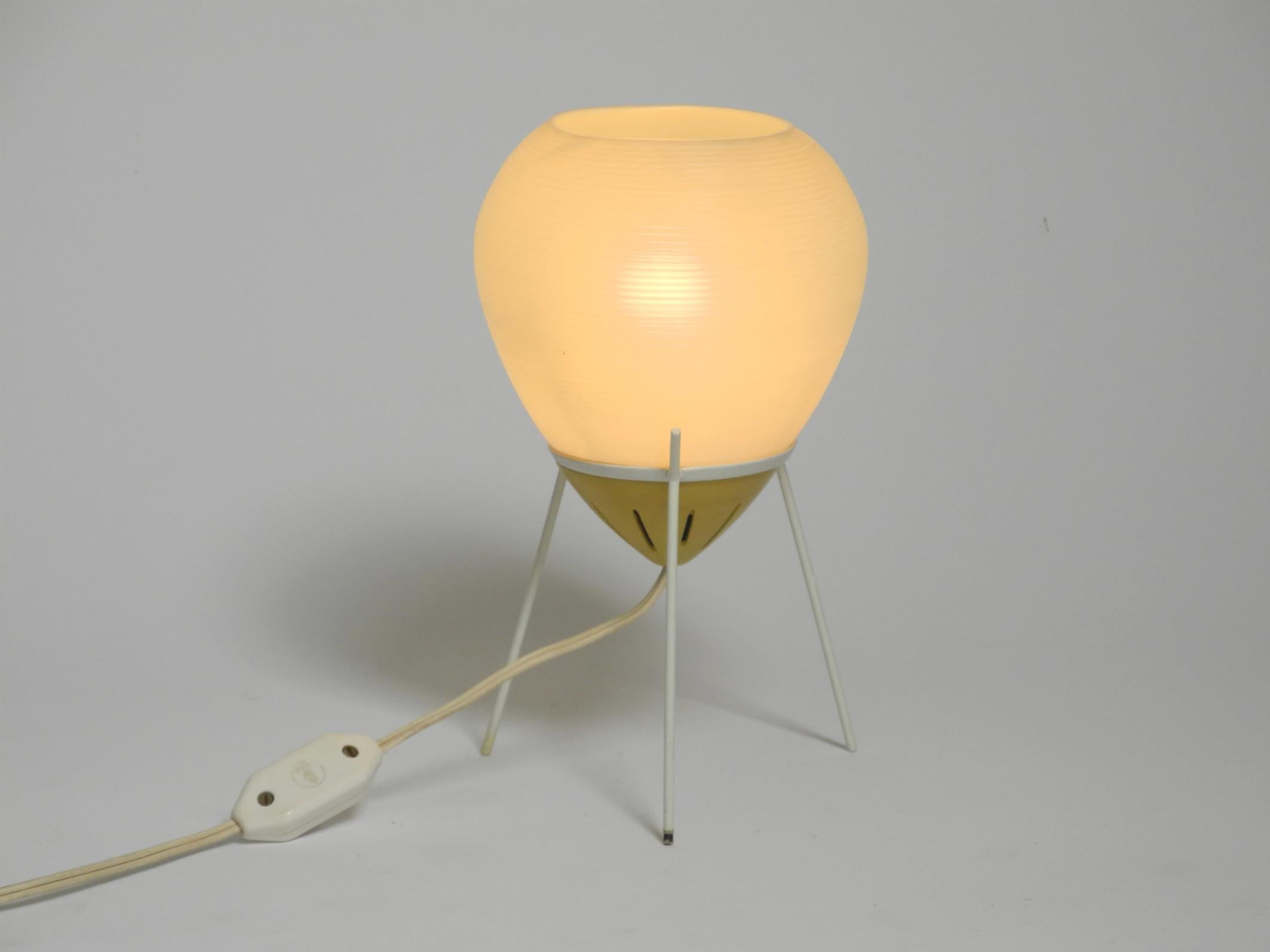 Beautiful rare Mid Century Modern Rotaflex Tripod table lamp In Good Condition For Sale In München, DE