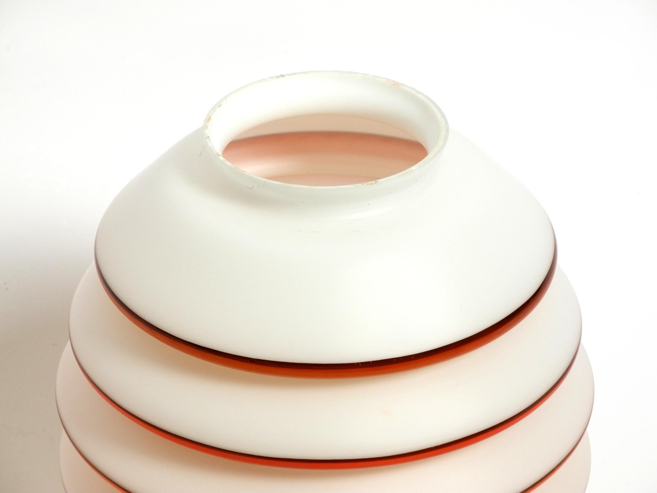 Bellissima e rara lampada da soffitto in vetro originale degli anni '30 in vendita 5