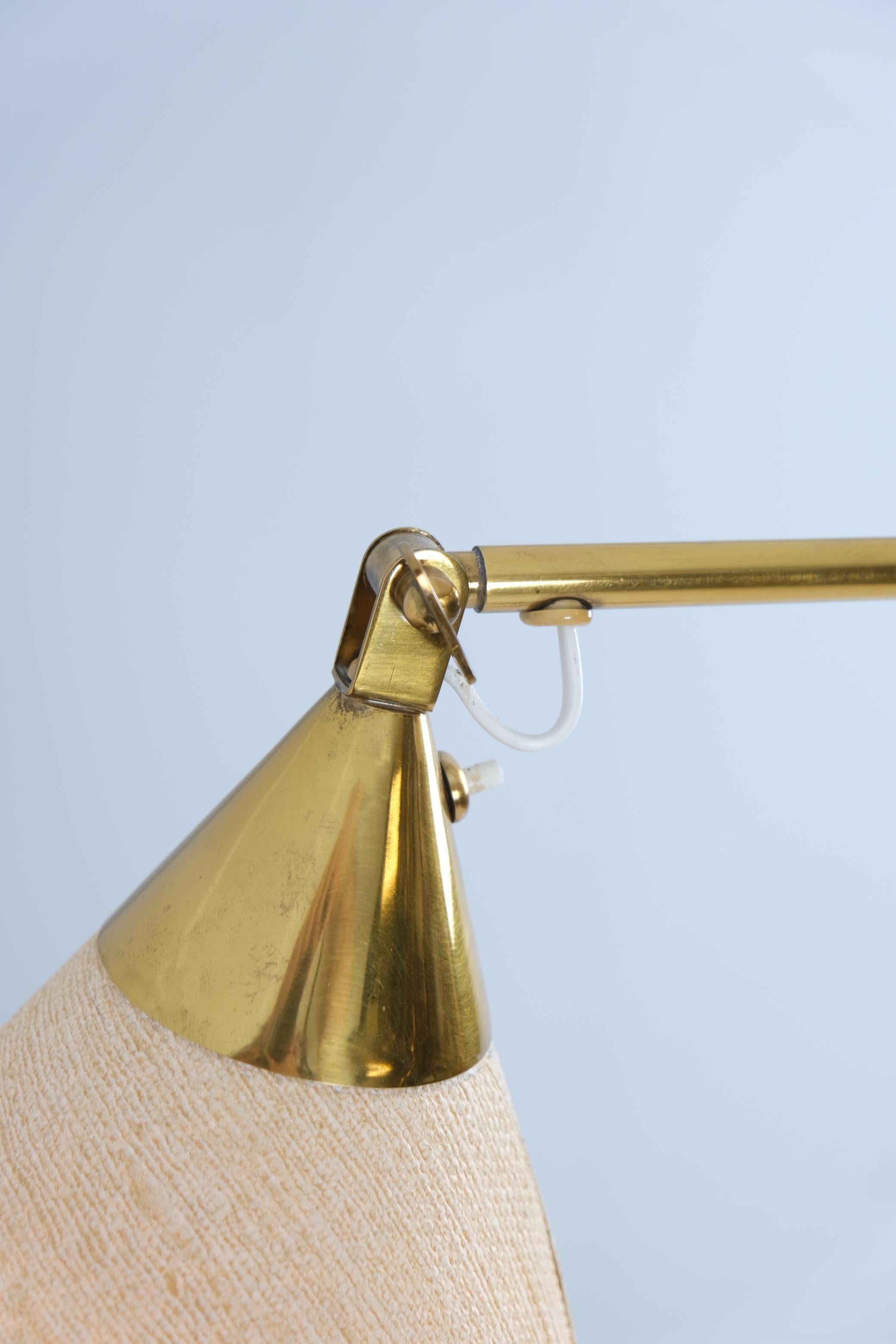Beautiful & Rare Paavo Tynell Adjustable Brass Floor Lamp 9605, Taito Oy, 1950s For Sale 4
