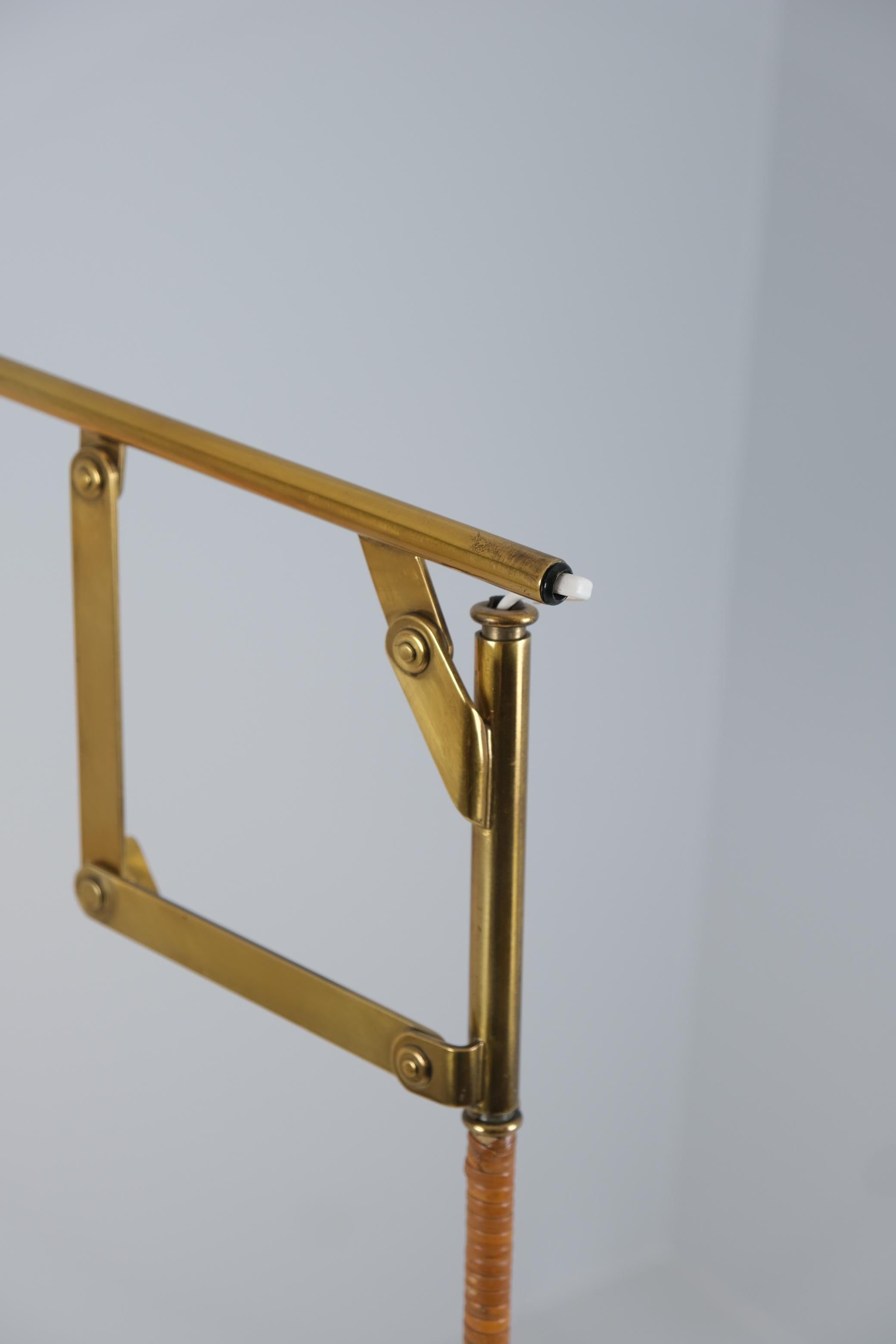 Beautiful & Rare Paavo Tynell Adjustable Brass Floor Lamp 9605, Taito Oy, 1950s For Sale 3
