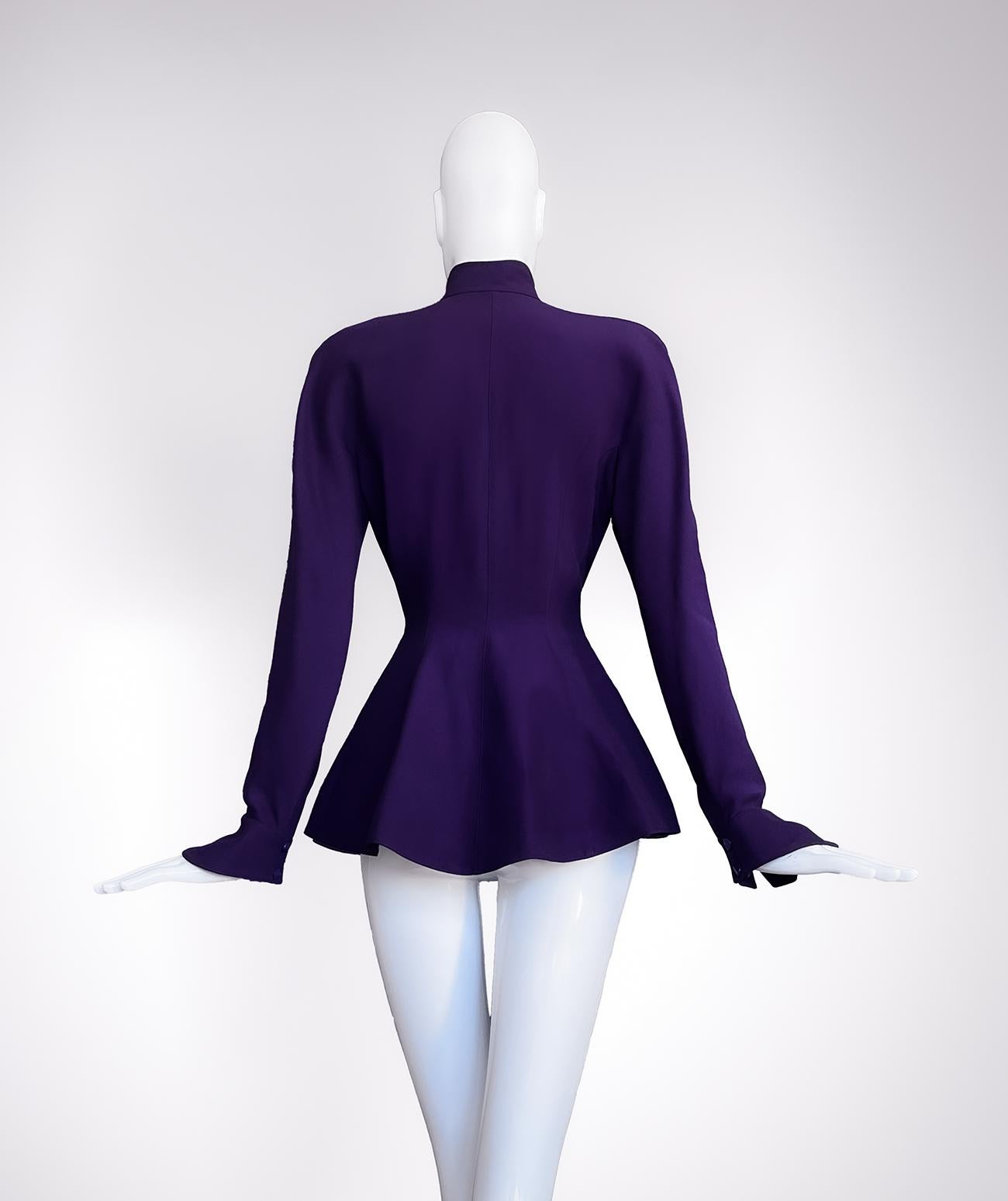 Belle Rareté Thierry Mugler SS 1995 Purple Jacket Sculptural Cutout en vente 1