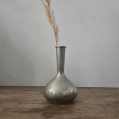 Bellissimo e raro vaso in peltro, svedese Funkis 1937