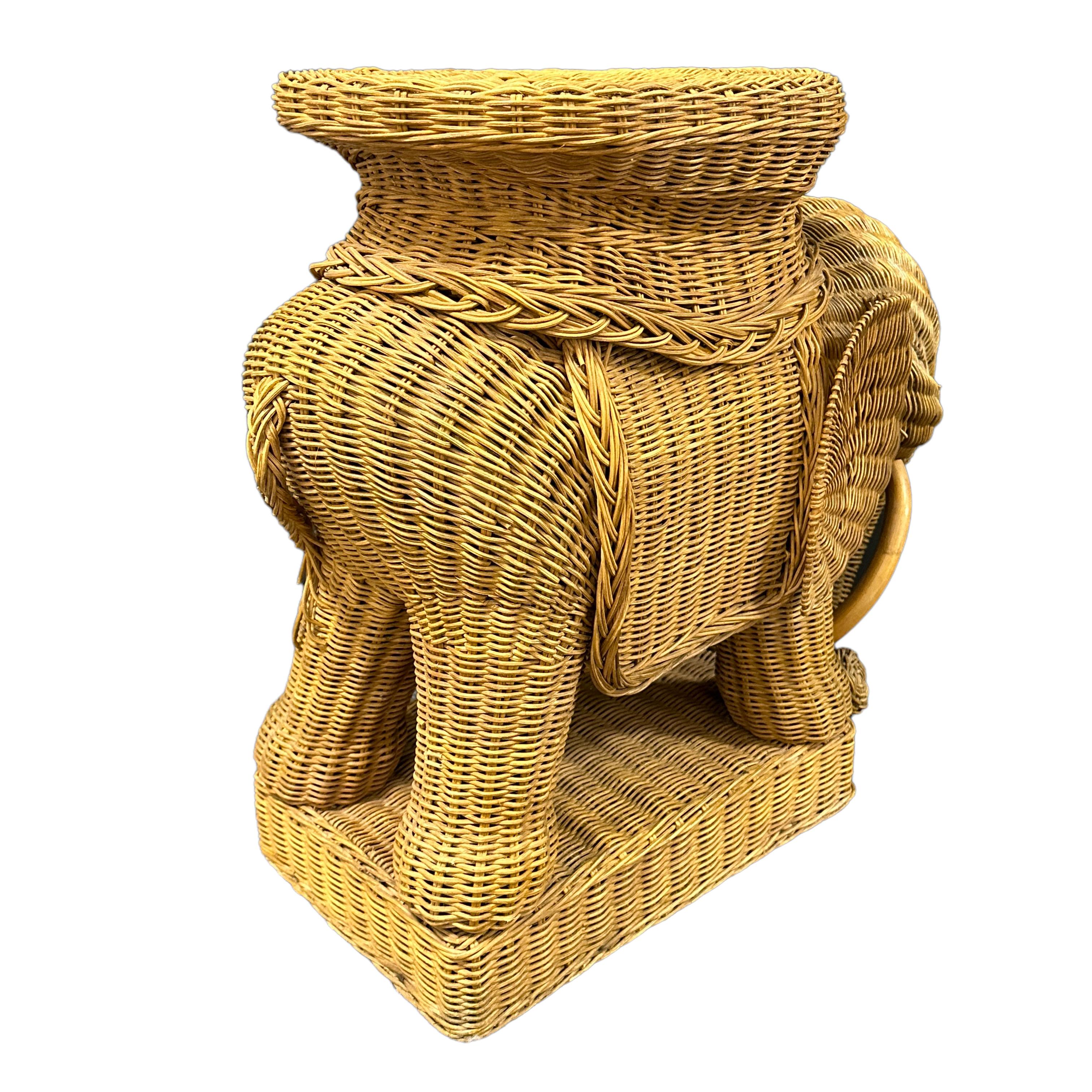 Hand-Crafted Beautiful Rattan Wicker Elephant Side Table, France, 1960s For Sale