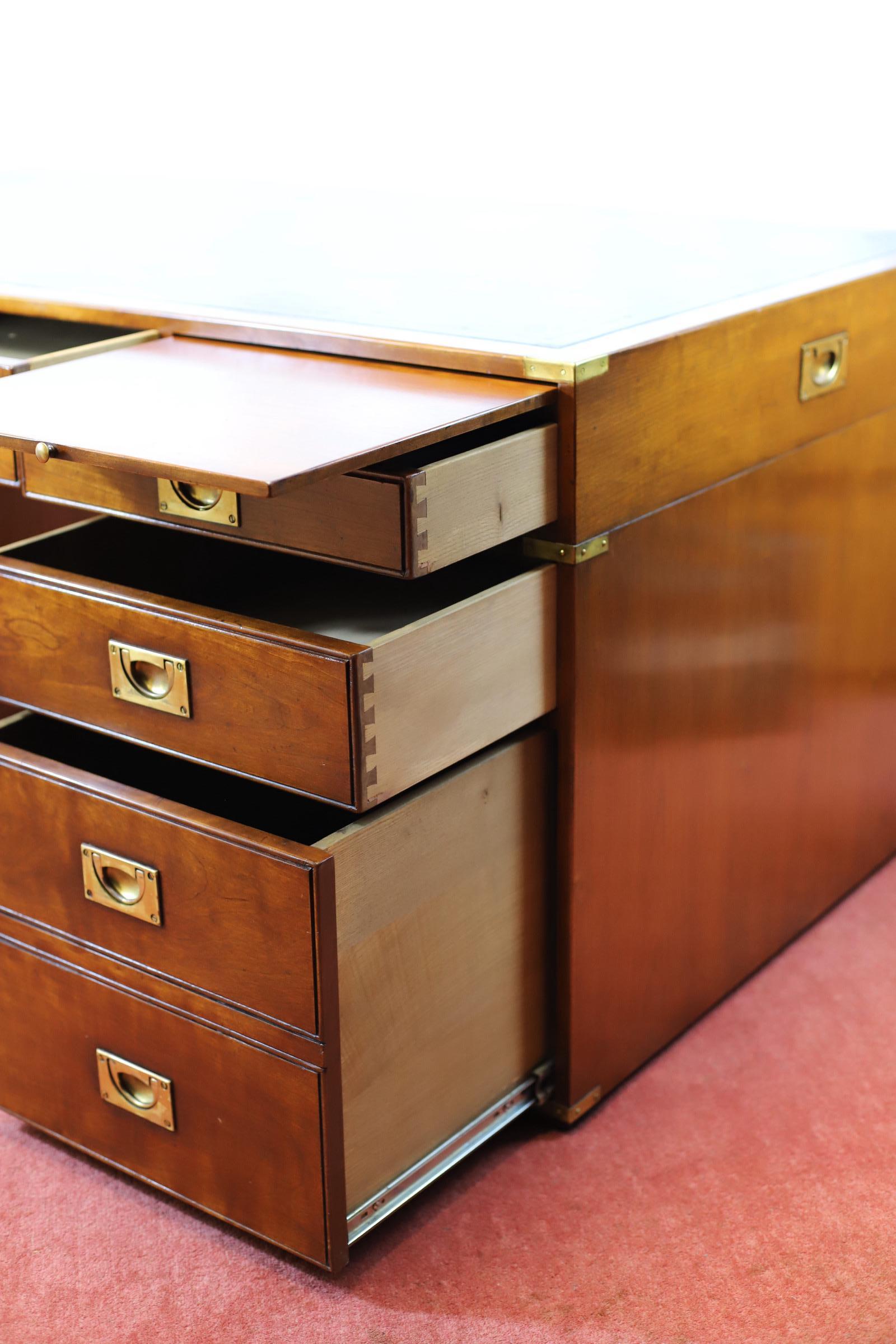 Beautiful R.E.H. Kennedy mahogany military partners desk 5