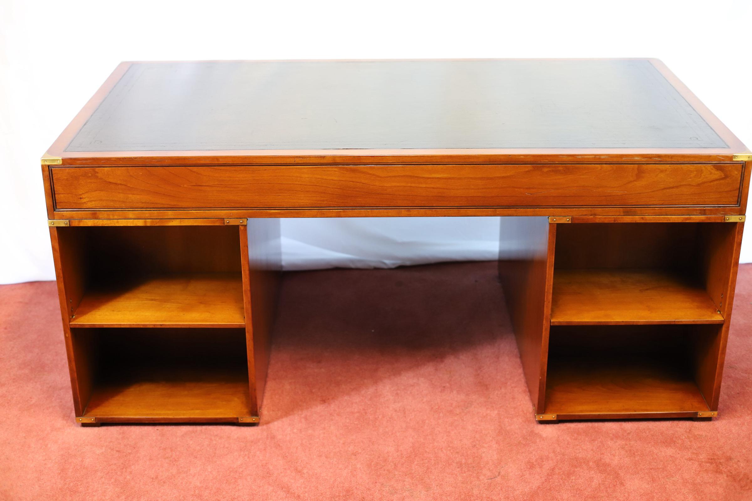 Beautiful R.E.H. Kennedy mahogany military partners desk 7