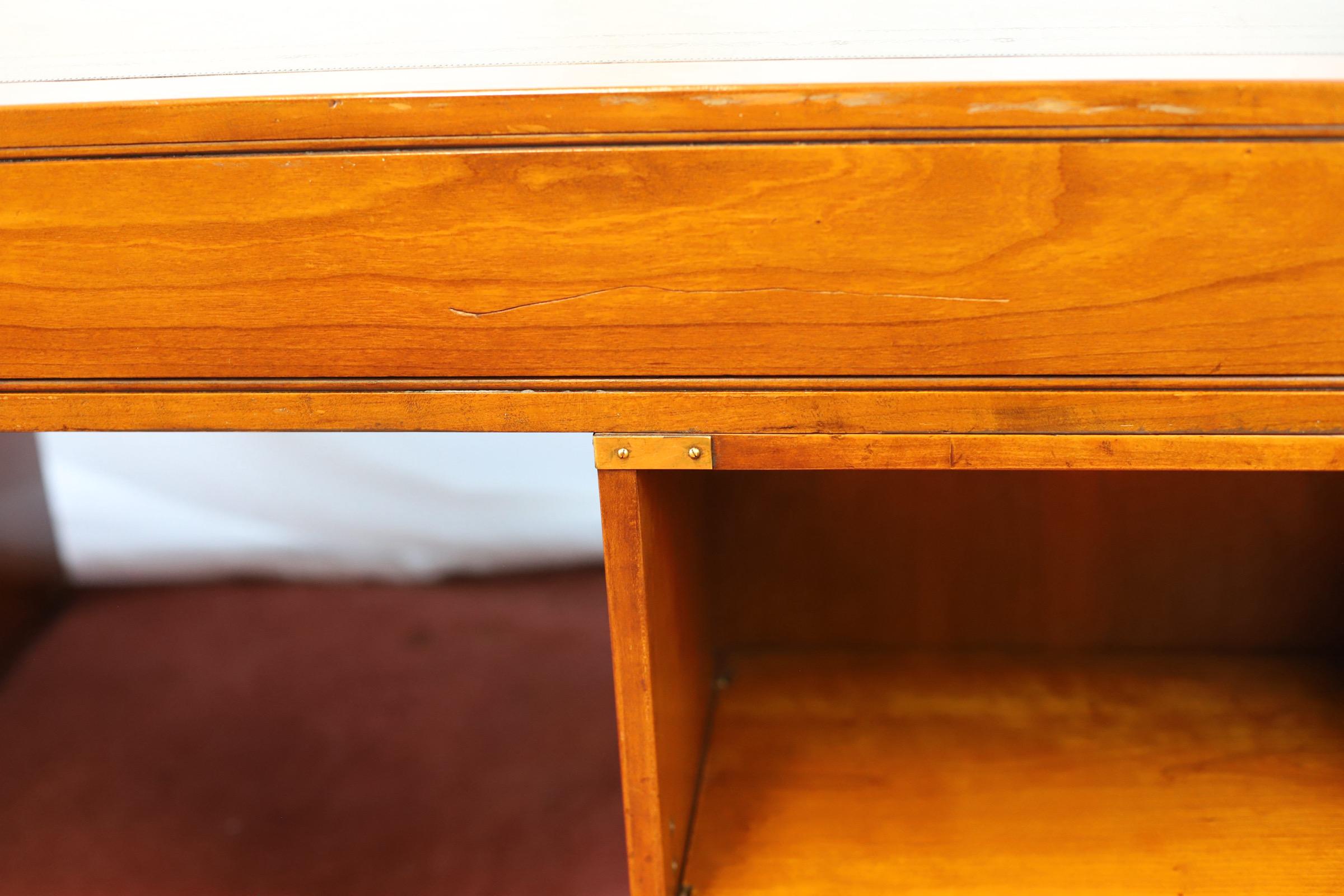 Beautiful R.E.H. Kennedy mahogany military partners desk 10