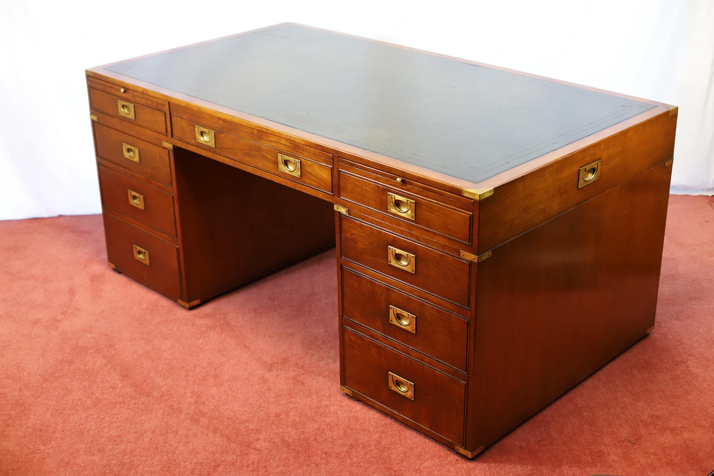 Beautiful R.E.H. Kennedy mahogany military partners desk 12