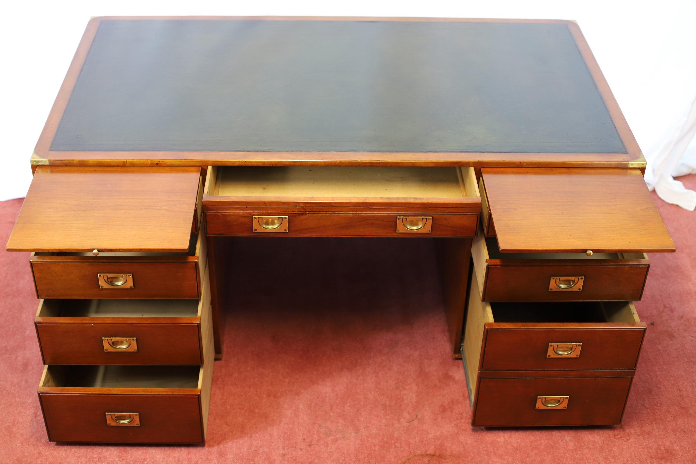 Hand-Crafted Beautiful R.E.H. Kennedy mahogany military partners desk