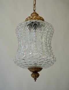 Beautiful Ribbed Glass Pendant Light