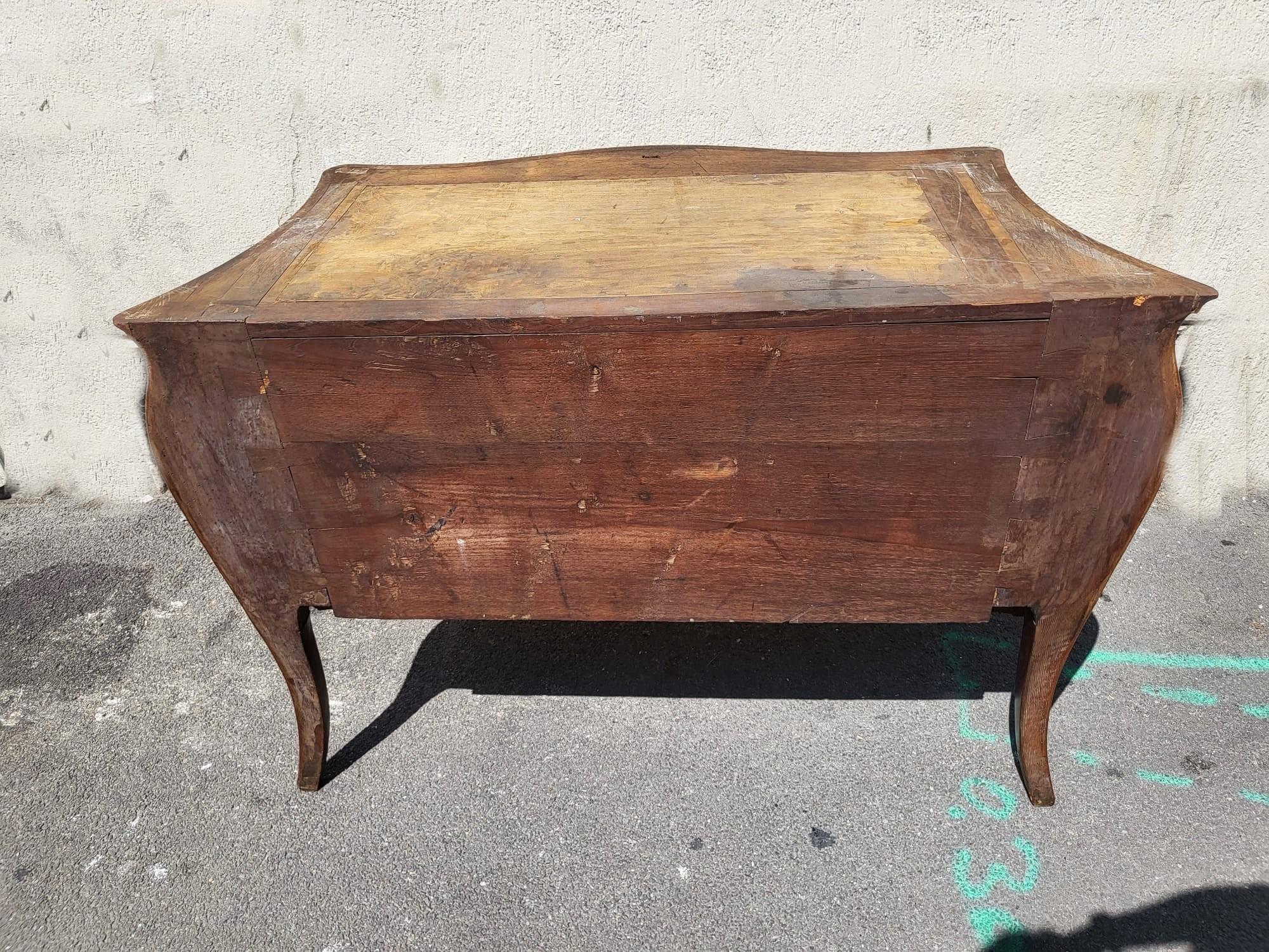 Beautiful Roman Marquetry Commode, 18th Century Period For Sale 13