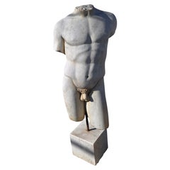 BELLA TORSO ROMANA EN MARMOL BLANCO DE CARRARA Siglo XXI