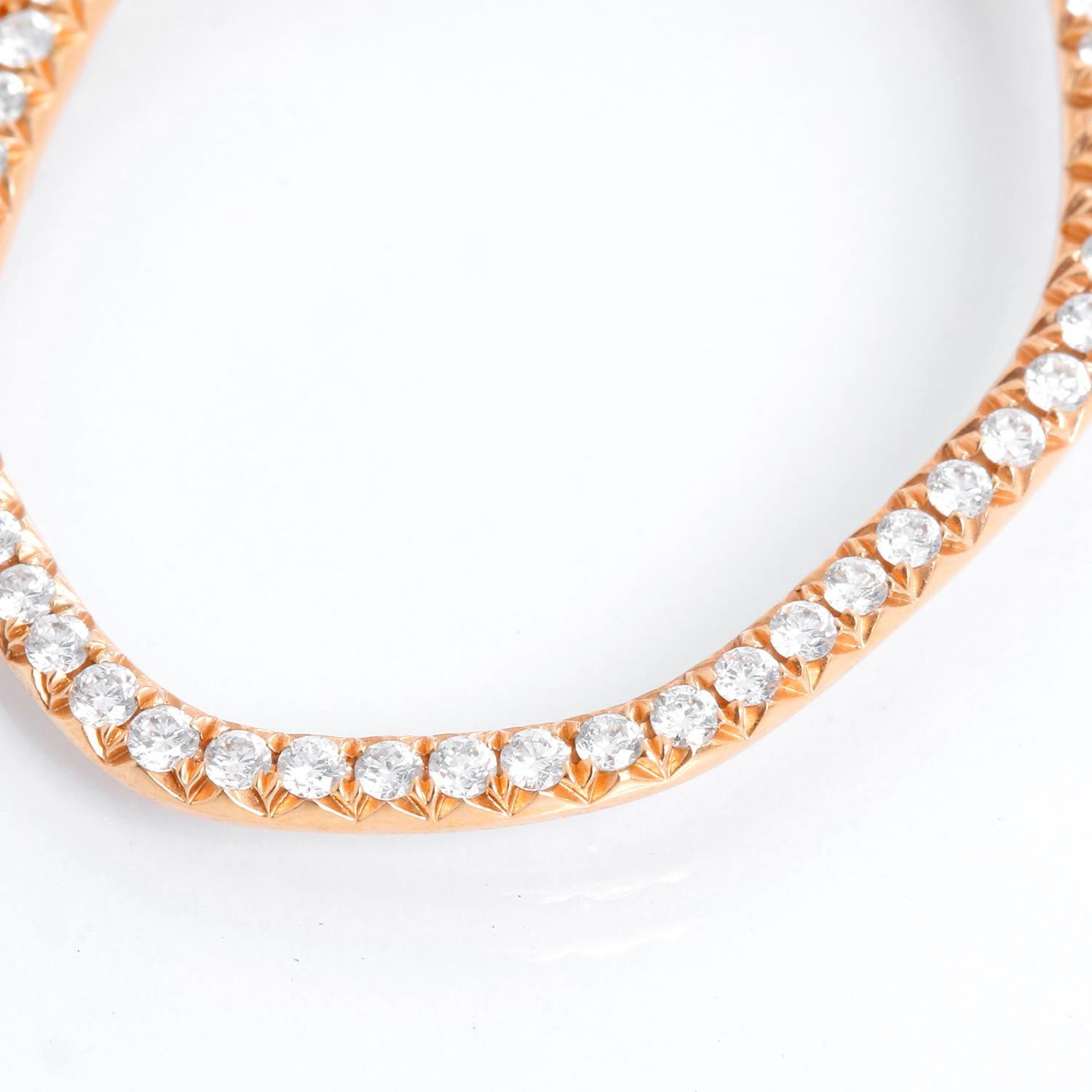 Wunderschöne Rose Gold Diamond Huggie Dangle Earrings im Zustand „Neu“ im Angebot in Dallas, TX