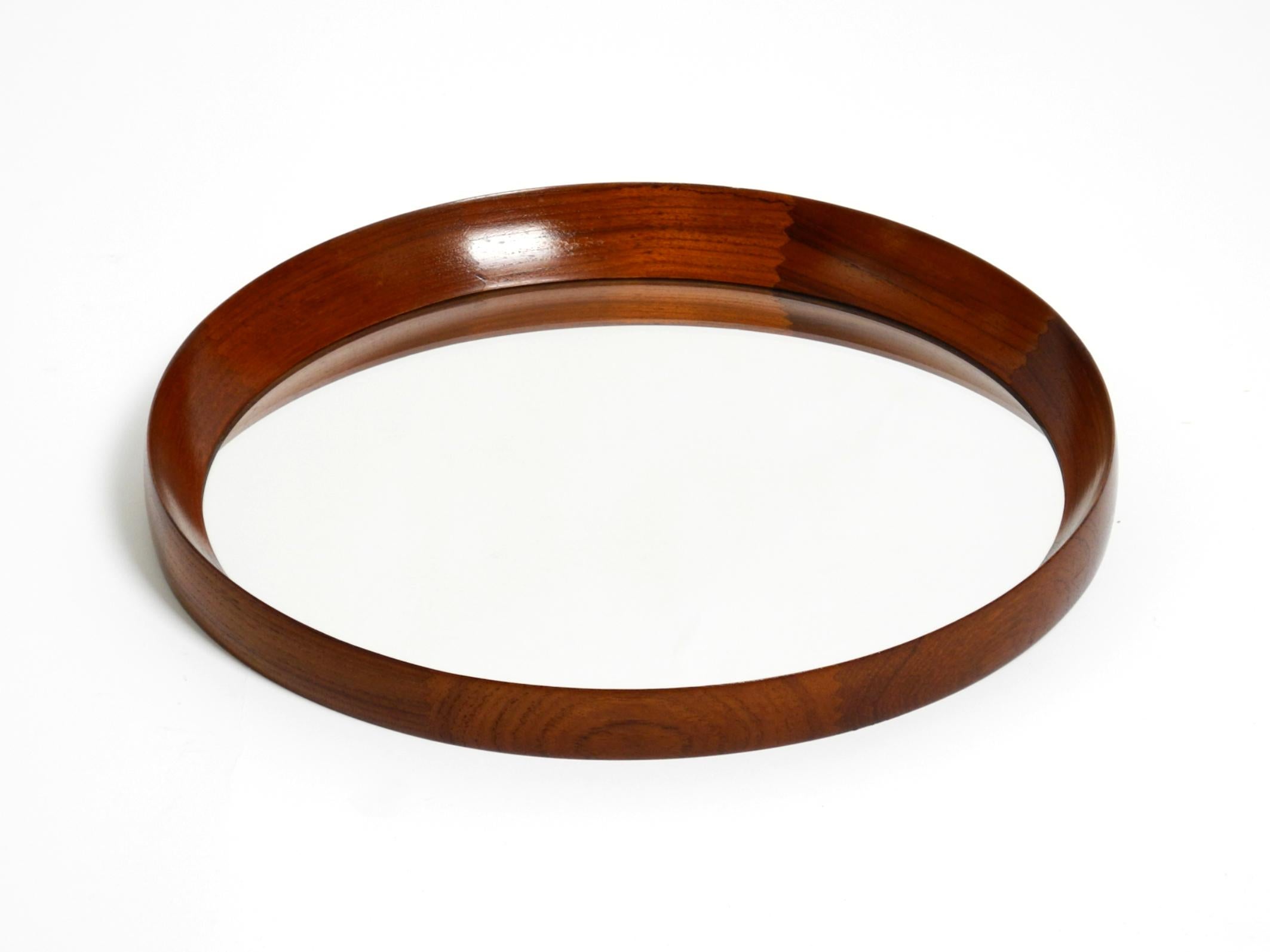 Bellissimo specchio da parete rotondo in teak degli anni '60 di TH. POSS 'EFTF Copenaghen Danimarca in vendita 6