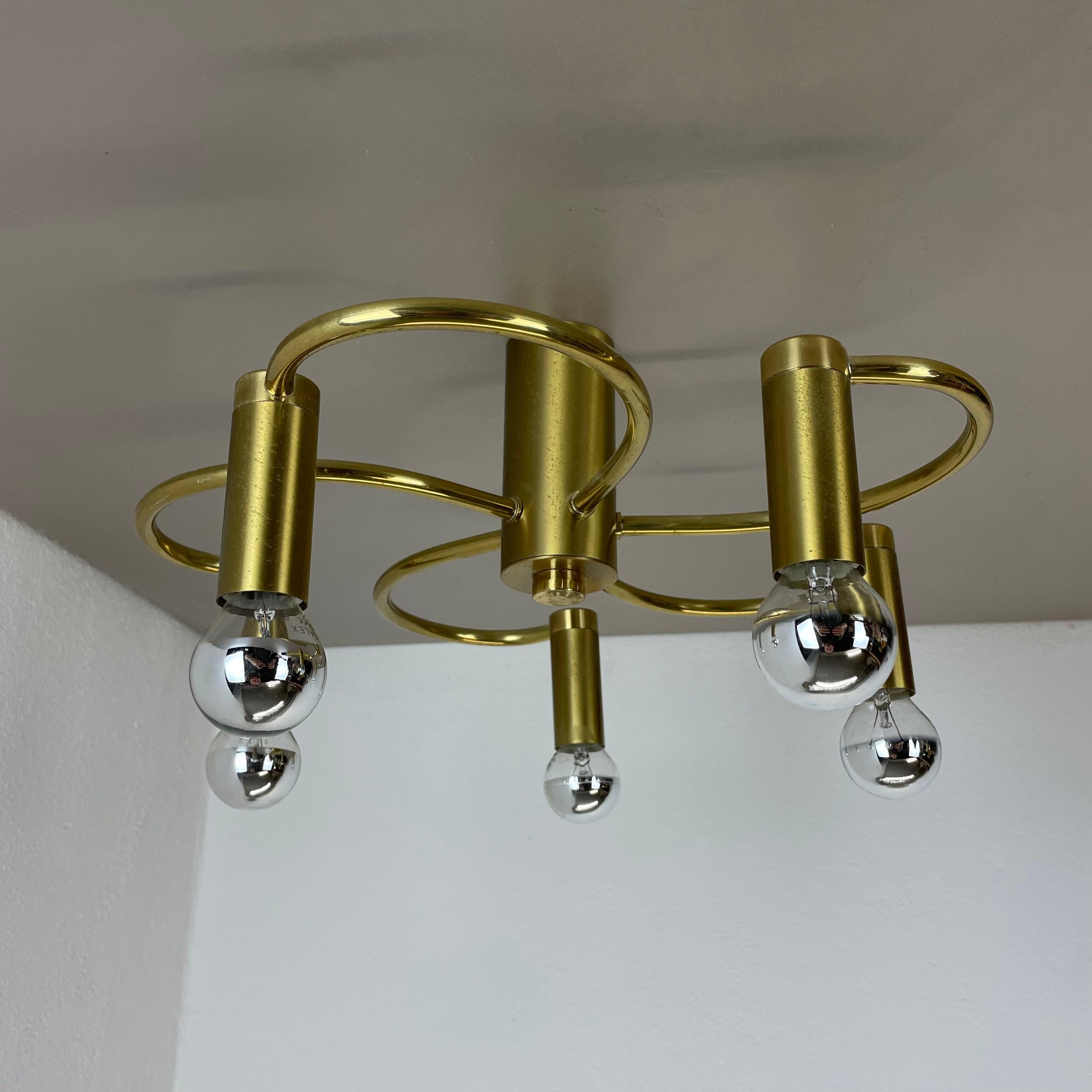 beautiful Round Brass Sciolari COSACK Style Ceiling Light, Germany, 1980s In Good Condition For Sale In Kirchlengern, DE