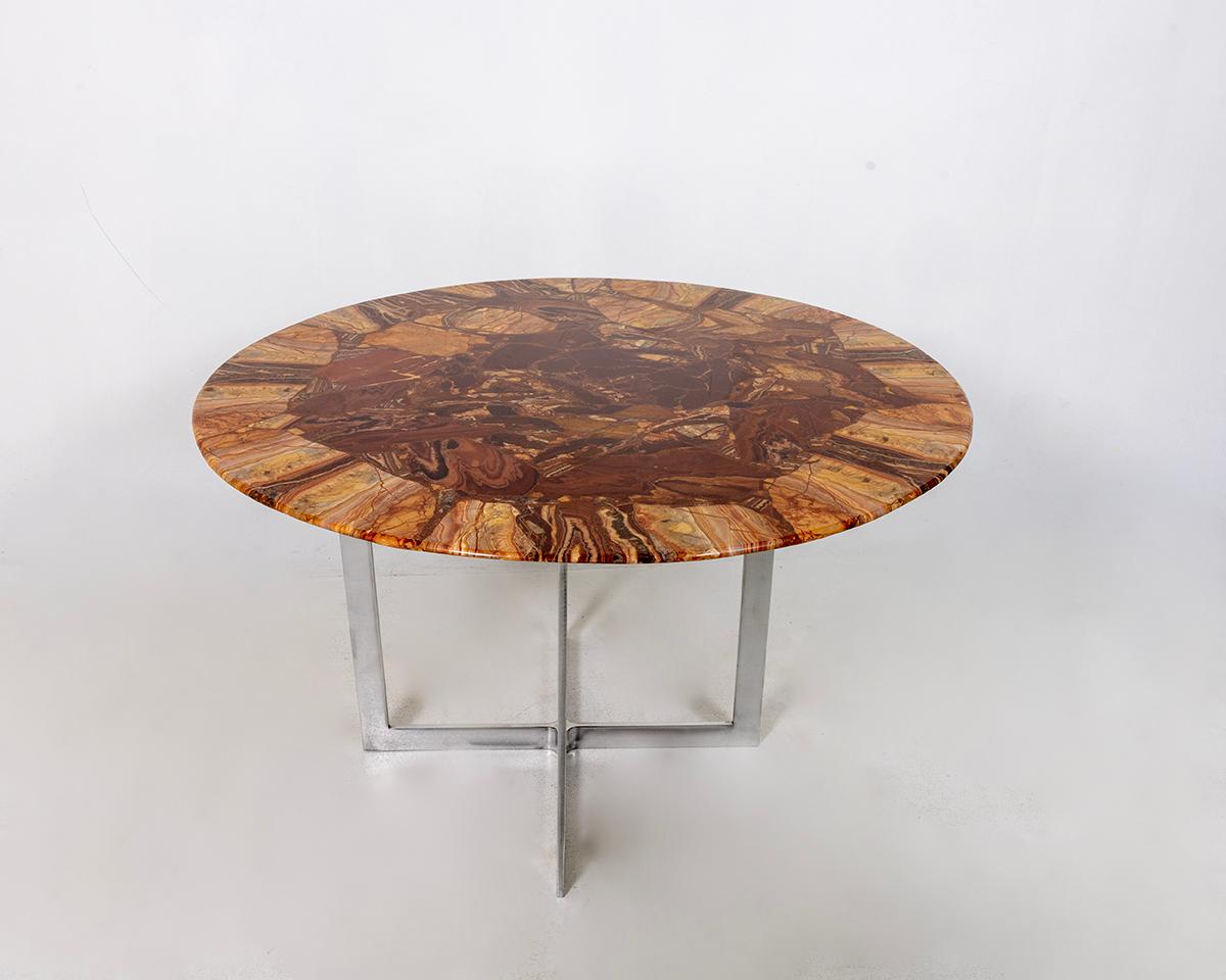 Schöner runder moderner Onyxtisch aus der Mitte des Jahrhunderts, Aluminiumfuß, 1970er Jahre (Moderne der Mitte des Jahrhunderts) im Angebot