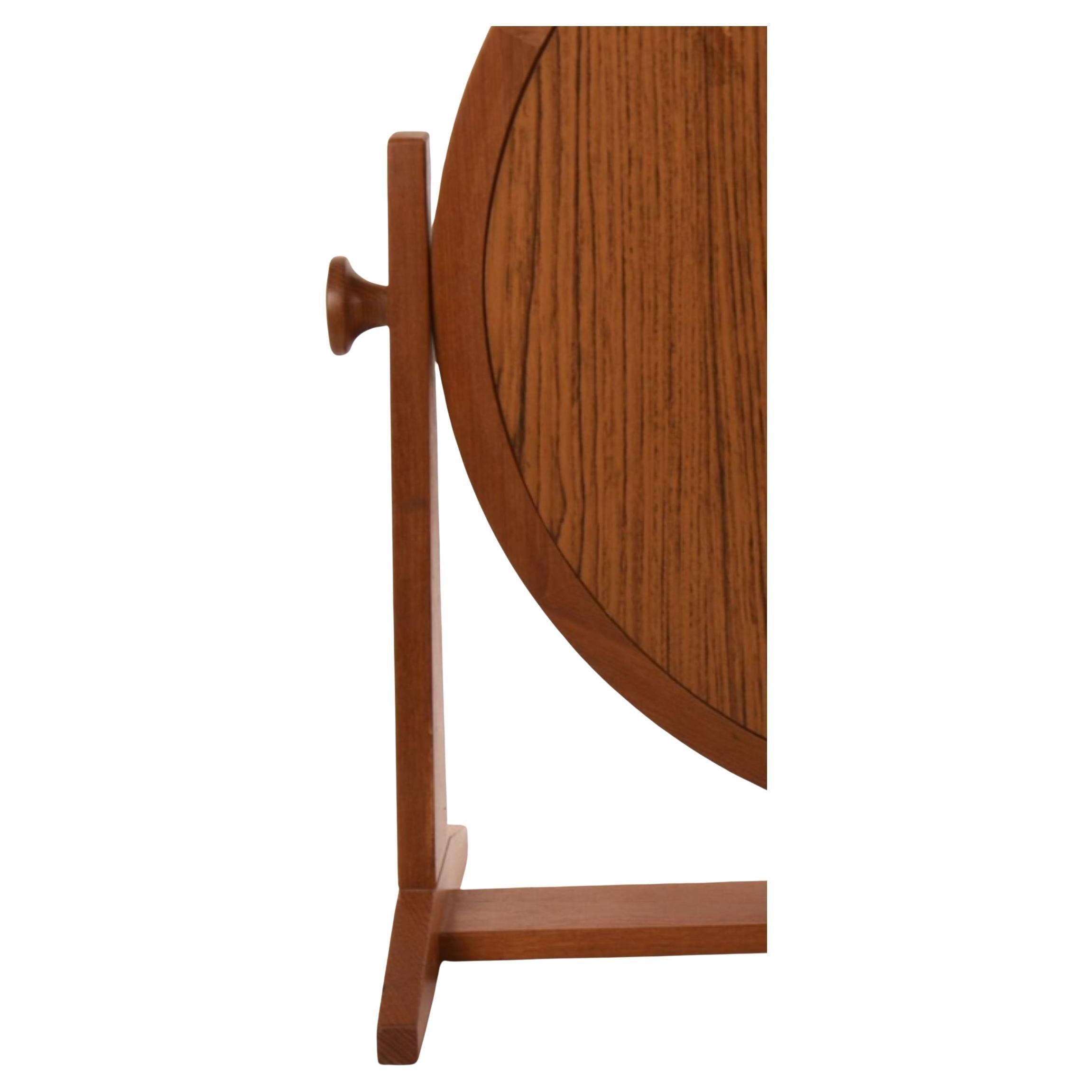 Mid-Century moderno Bellissimo specchio da tavolo danese rotondo in teak di Pedersen & Hansen in vendita
