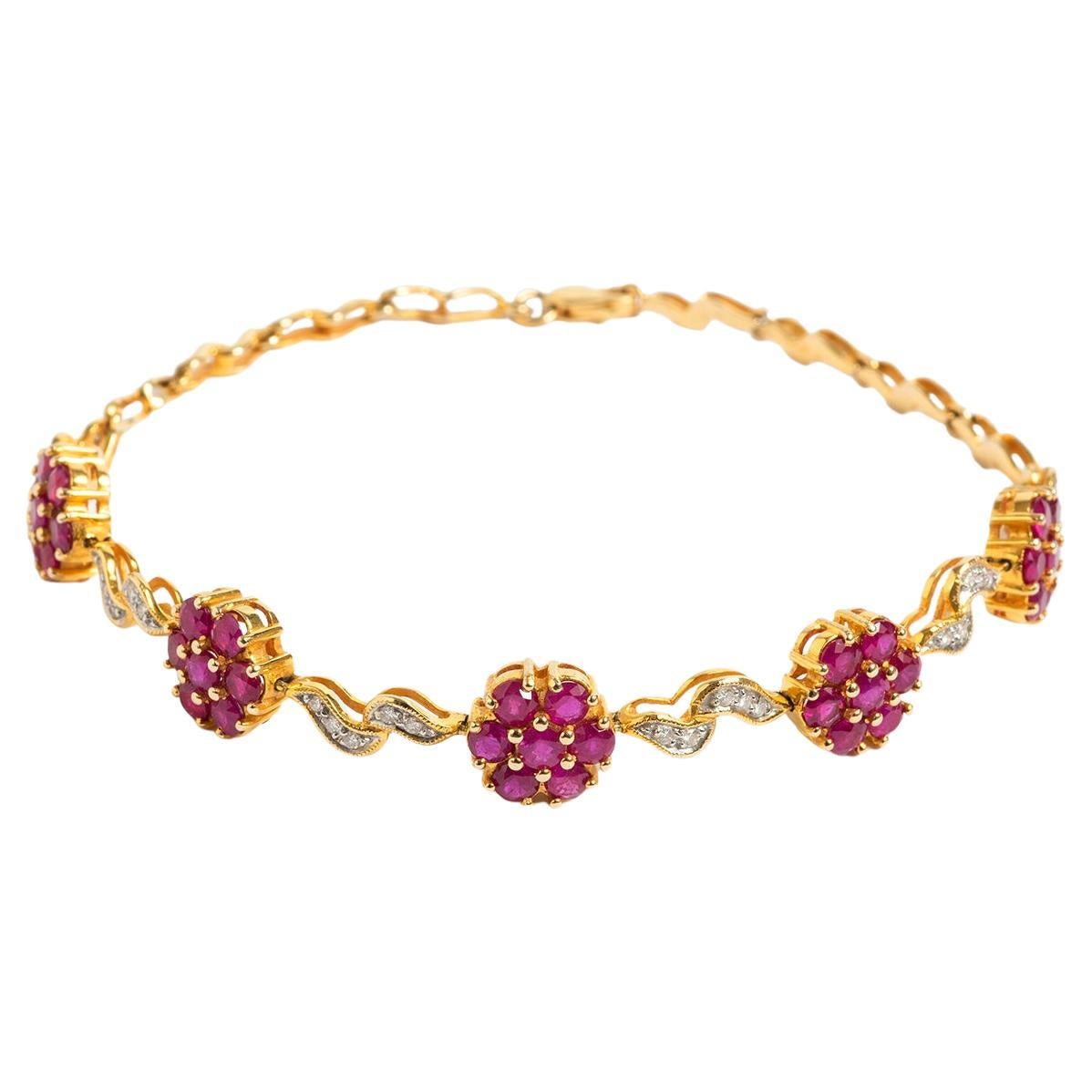 Magnifique bracelet en or jaune 18 carats avec rubis et diamants, cadeau idéal pour un être cher en vente