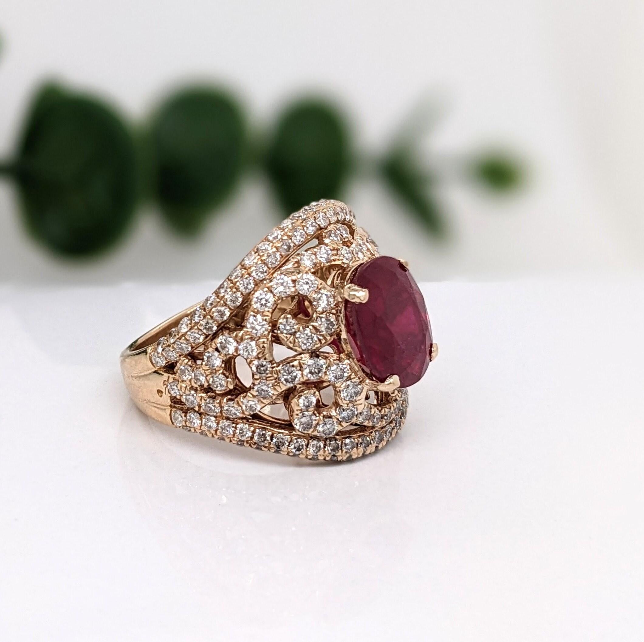 Beautiful Ruby Estate Ring w Earth Mined Diamonds in Solid 14k Gold Oval 9x7mm In New Condition For Sale In Columbus, OH